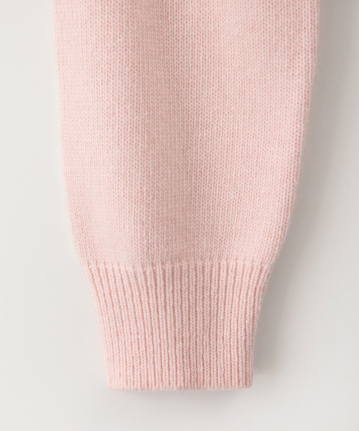 썸웨어버터(SOMEWHEREBUTTER) Noelle Argyle Knit - Pink