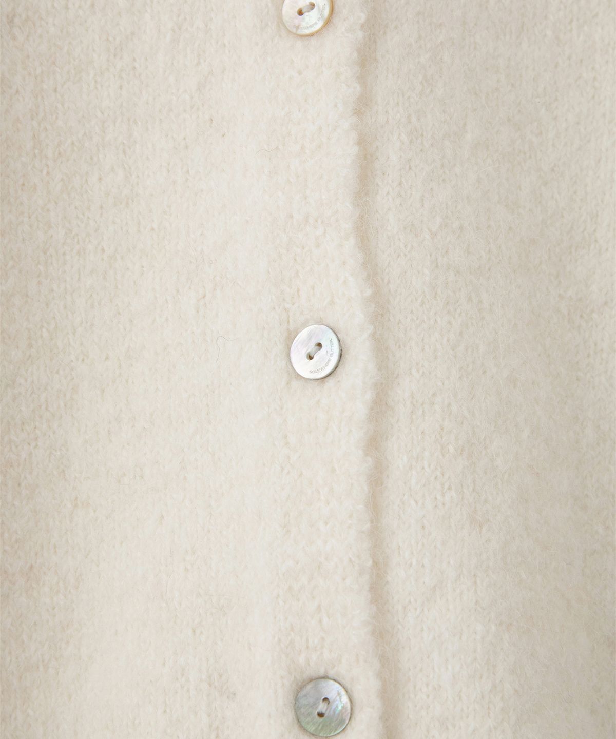 썸웨어버터(SOMEWHEREBUTTER) Manon Alpaca Cardigan - Ivory