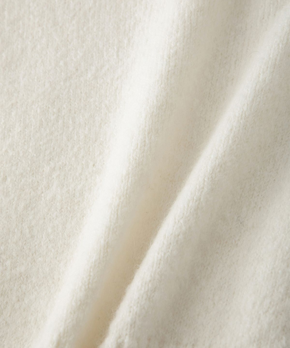 썸웨어버터(SOMEWHEREBUTTER) Manon Alpaca Cardigan - Ivory