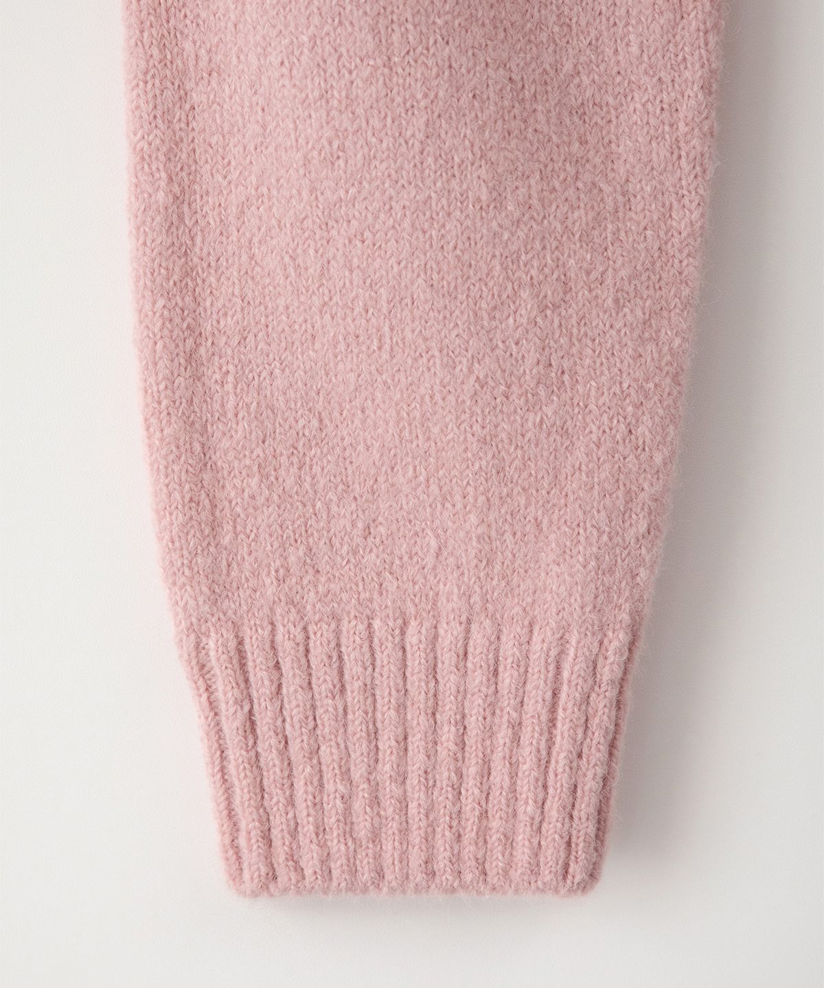 썸웨어버터(SOMEWHEREBUTTER) Manon Alpaca Cardigan - Pink