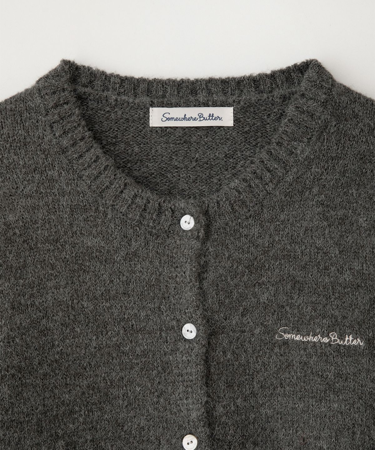 썸웨어버터(SOMEWHEREBUTTER) Manon Alpaca Cardigan - Charcoal