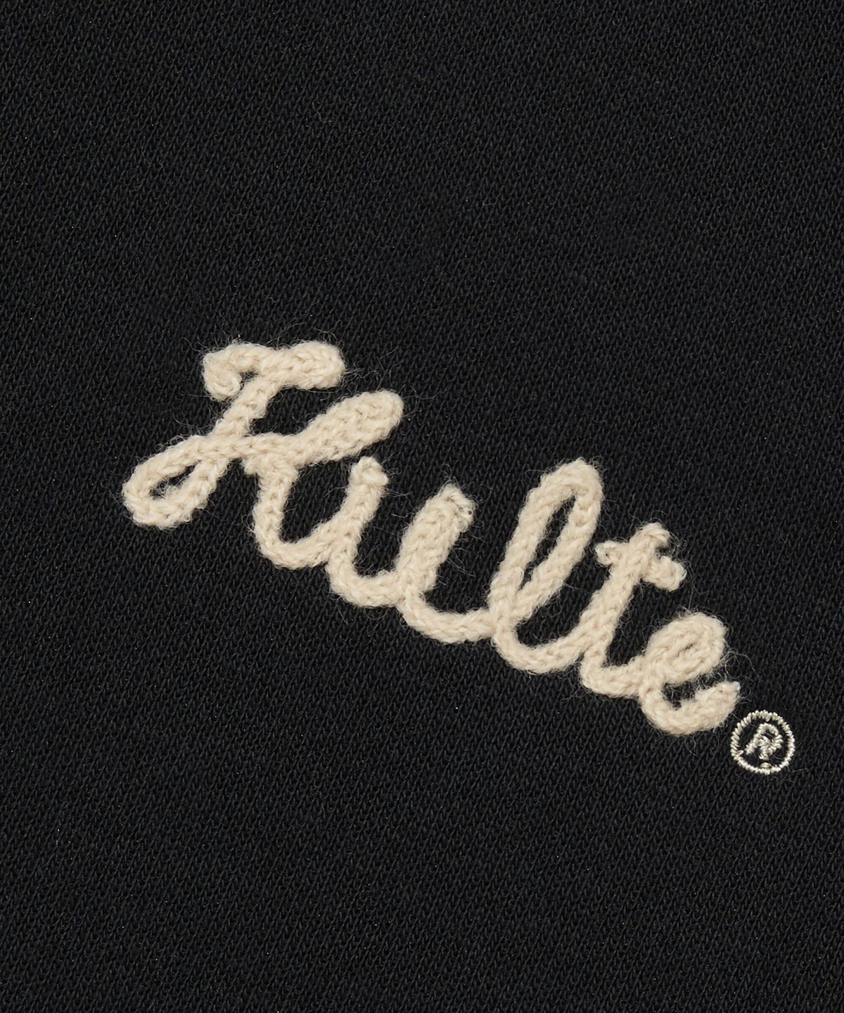 쿨트(KULTE) SCRIPT CHAIN EMB HOOD ZIP-UP_BLACK