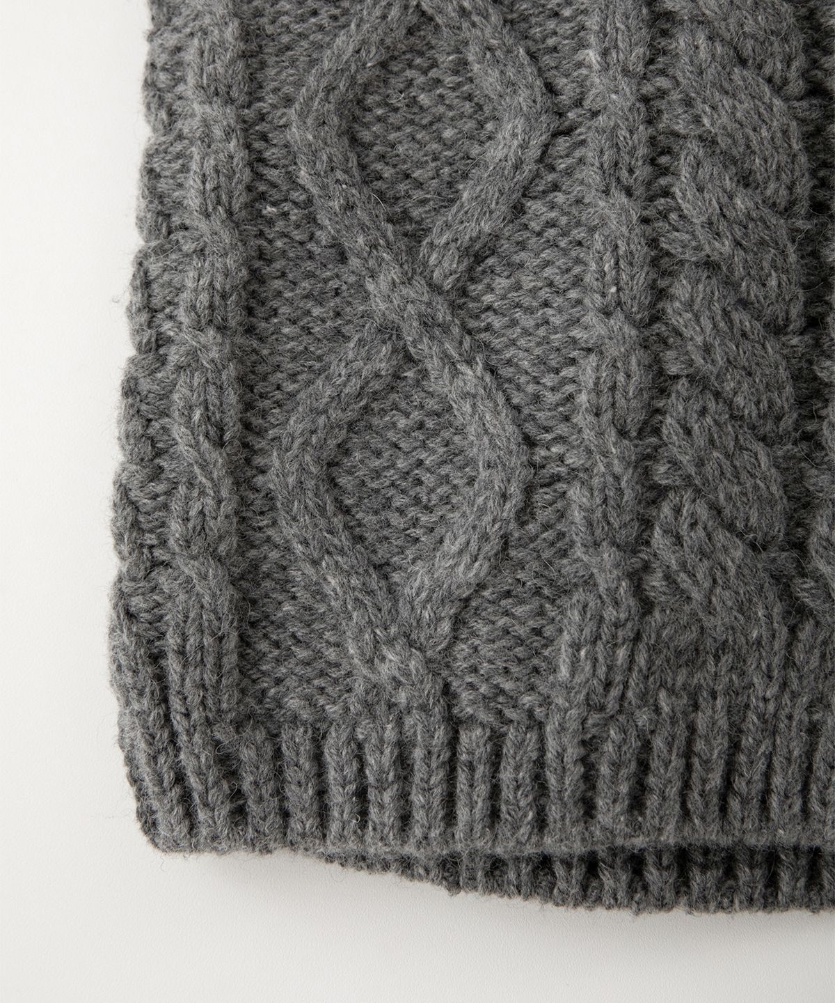 썸웨어버터(SOMEWHEREBUTTER) Wool Cable Knit Pants - Grey