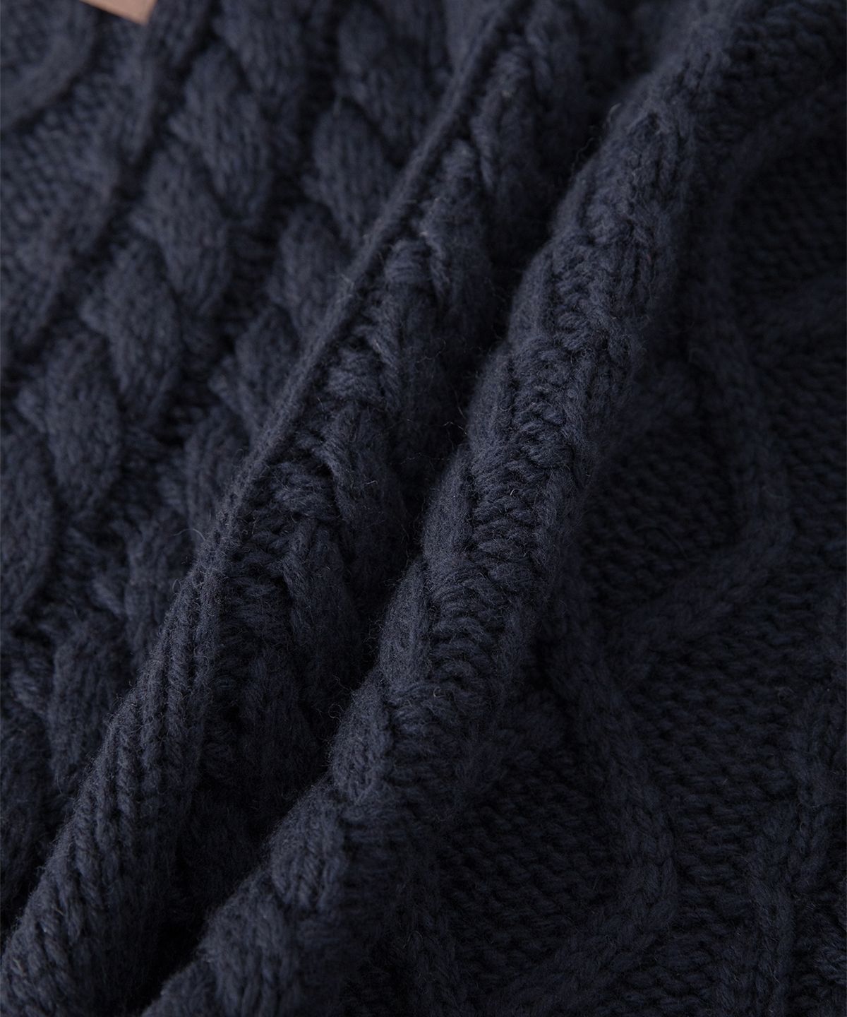 썸웨어버터(SOMEWHEREBUTTER) Wool Cable Knit Pants - Navy
