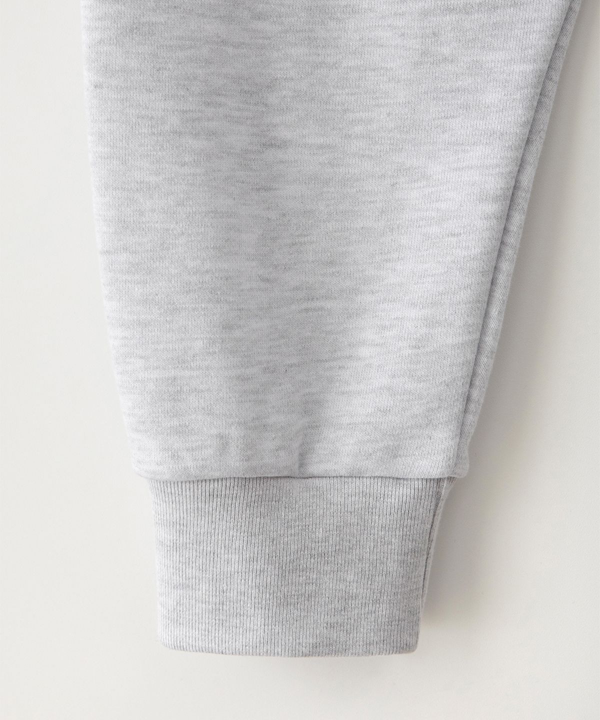 썸웨어버터(SOMEWHEREBUTTER) Square Logo Sweatshirt - White Melange