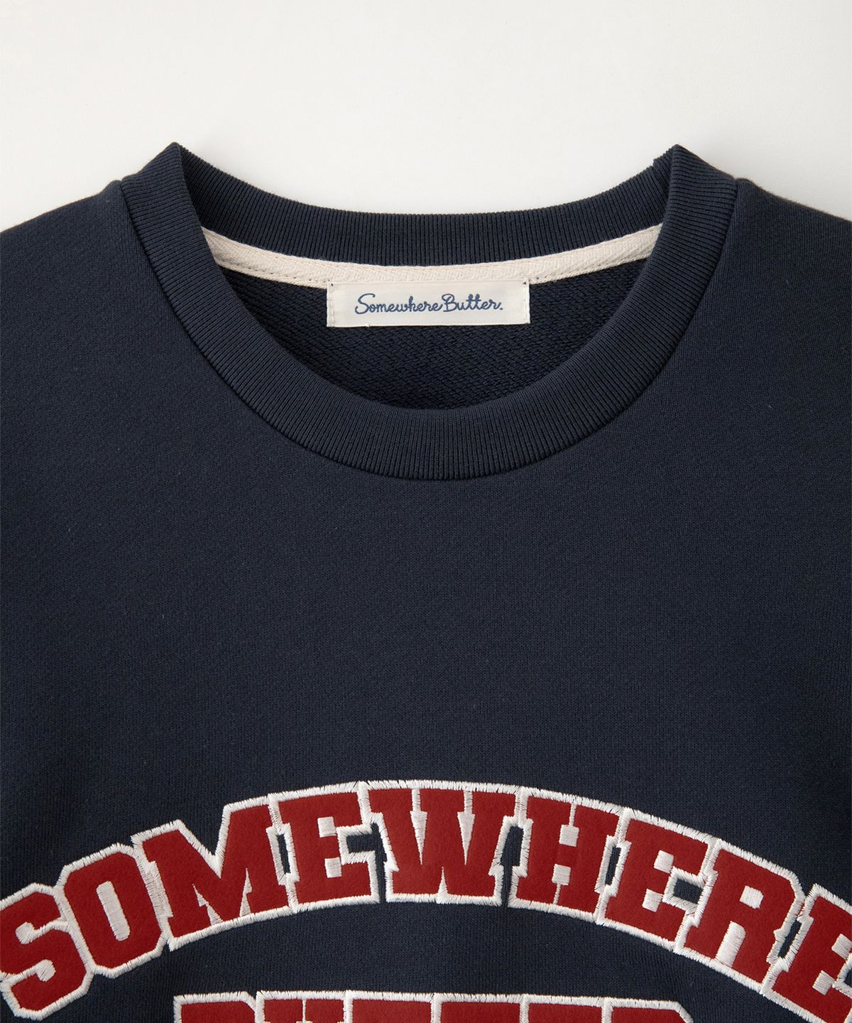썸웨어버터(SOMEWHEREBUTTER) Square Logo Sweatshirt - Navy