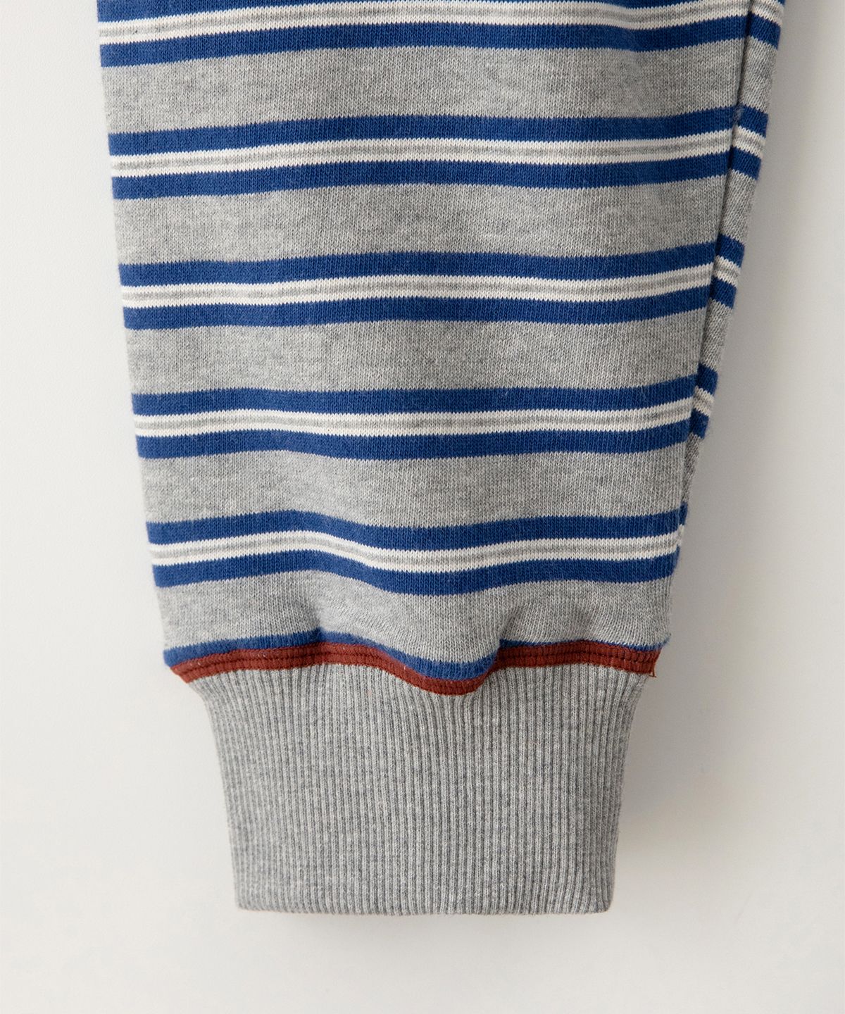 썸웨어버터(SOMEWHEREBUTTER) Small Wave Logo Stripe Sweatshirt - Grey