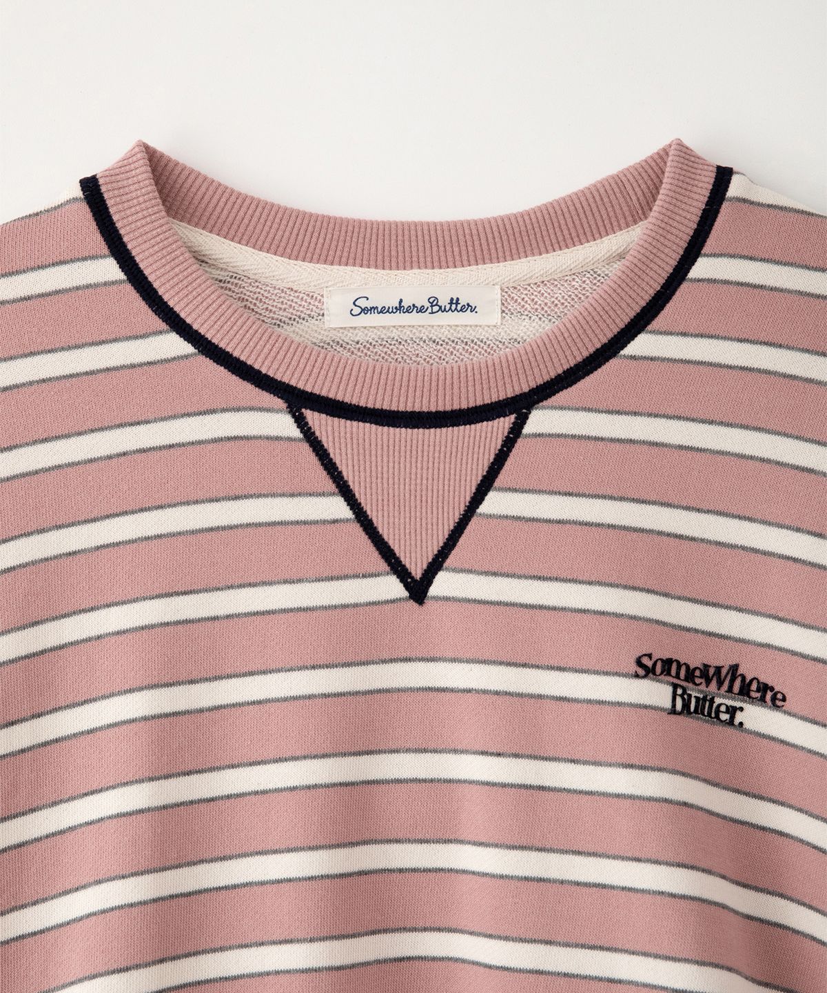 썸웨어버터(SOMEWHEREBUTTER) Small Wave Logo Stripe Sweatshirt - Pink