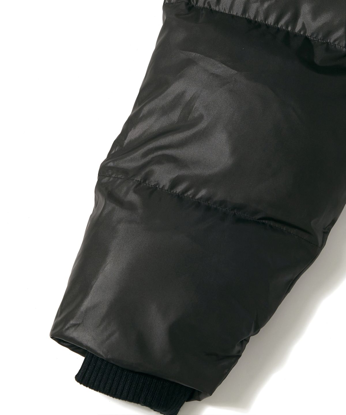 쿨트(KULTE) WAVE PUFFER JACKET_BLACK
