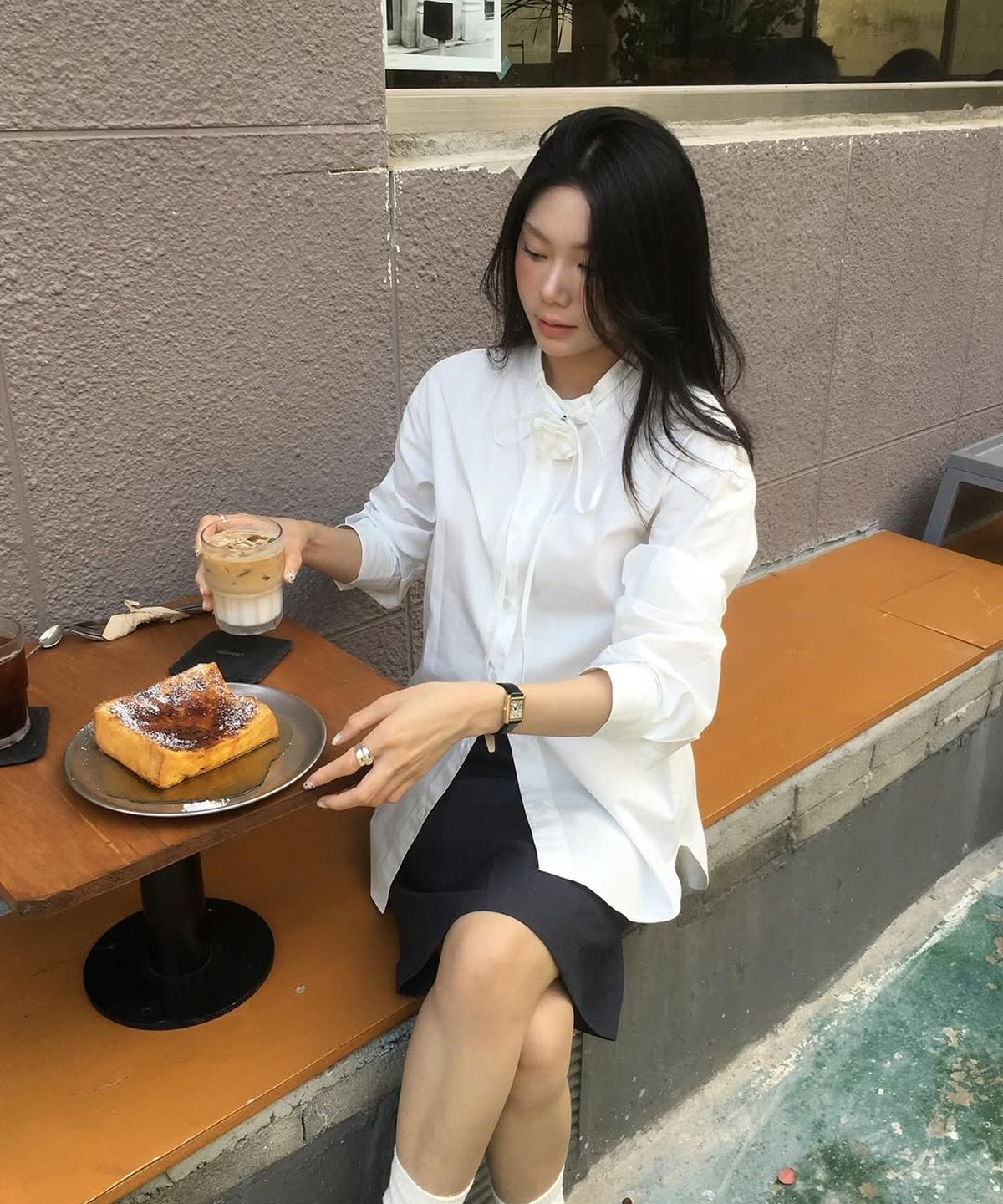 러벤티나(LOVENTINA) 브로치 컨버터블 셔츠_화이트