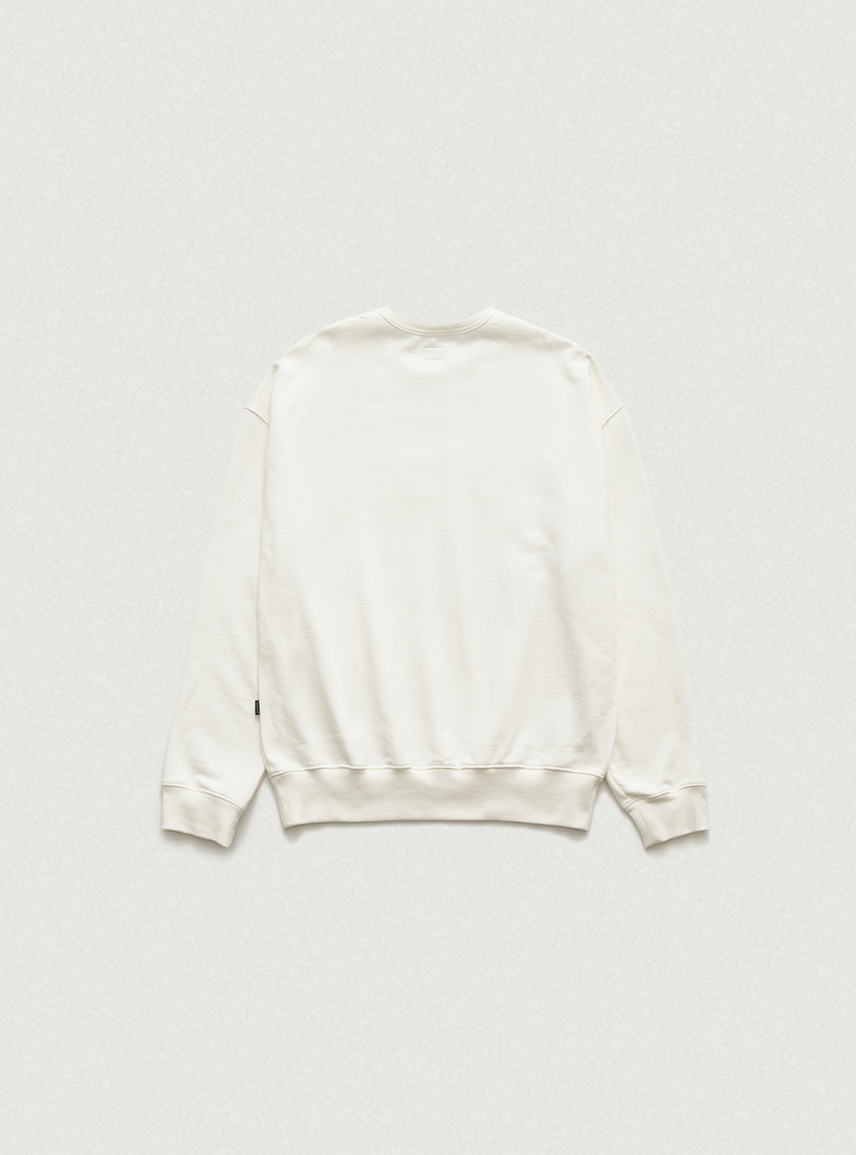 더바넷(THEBARNNET) Oversized Crest Logo Sweat Shirt