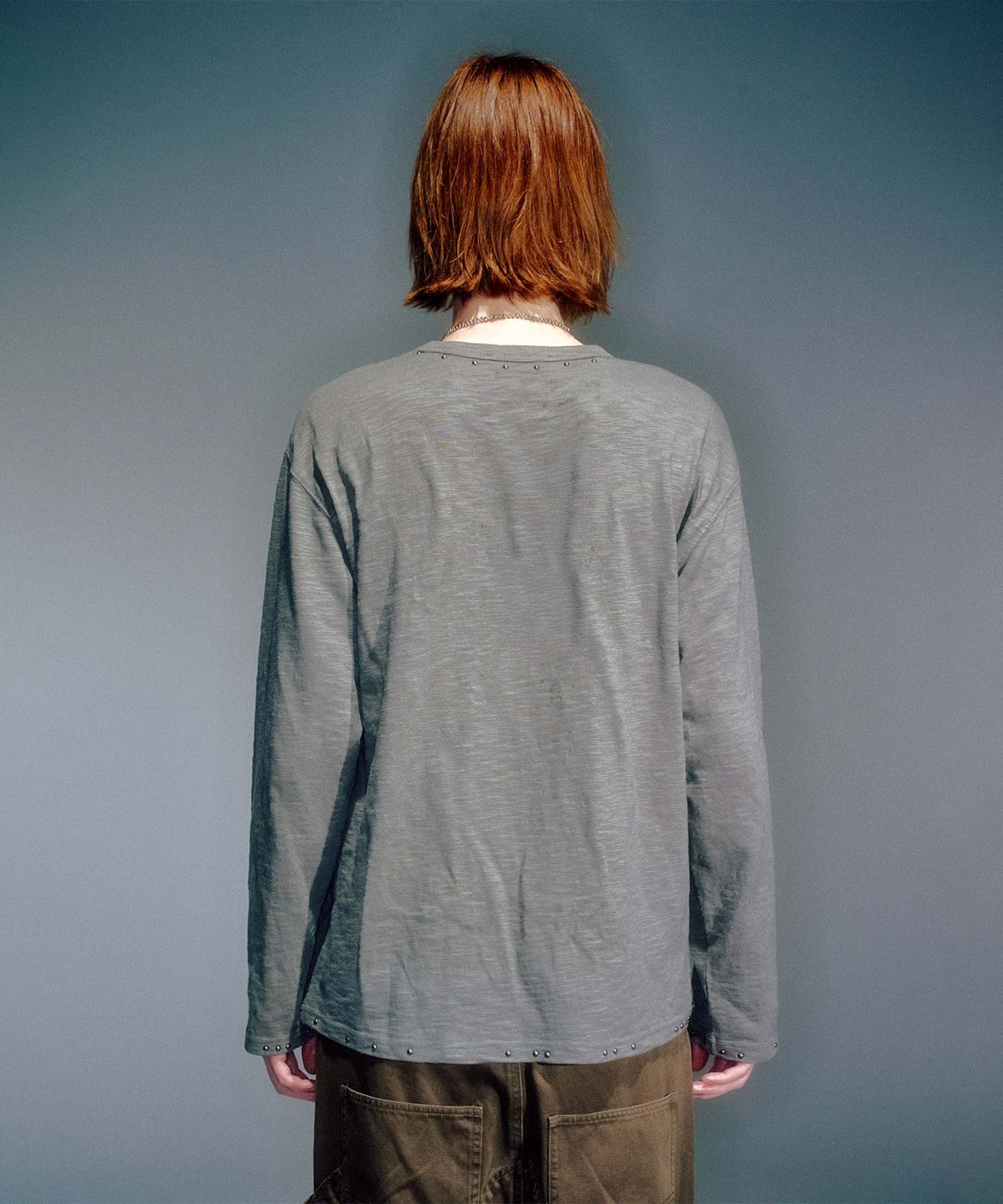 베이컨트 아카이브(VACANT ARCHIVE) AXEL STUD LONG SLEEVE STUD LONG SLEEVE KHAKI