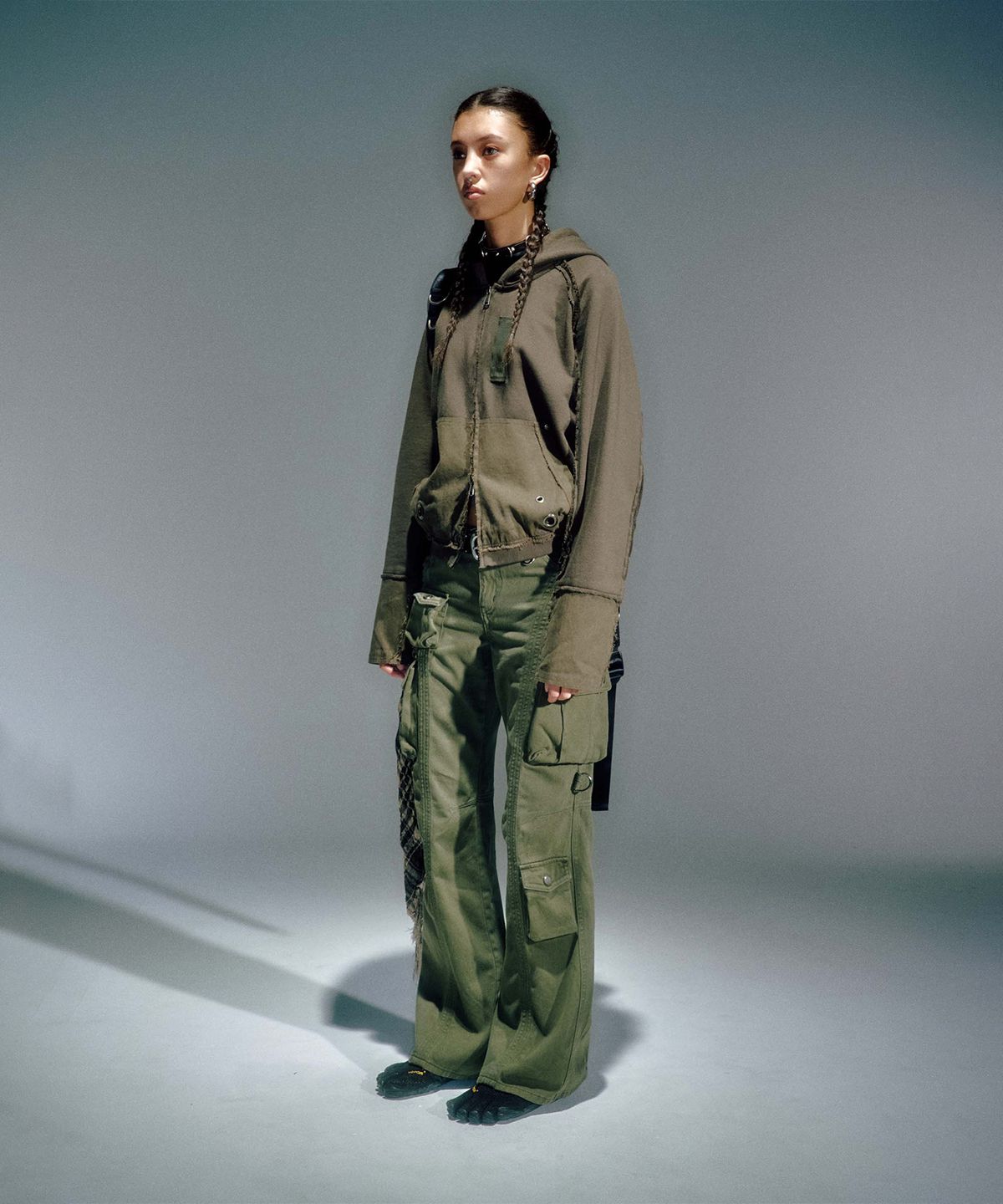 베이컨트 아카이브(VACANT ARCHIVE) WOMEN HANK HOODIE ZIP-UP KHAKI