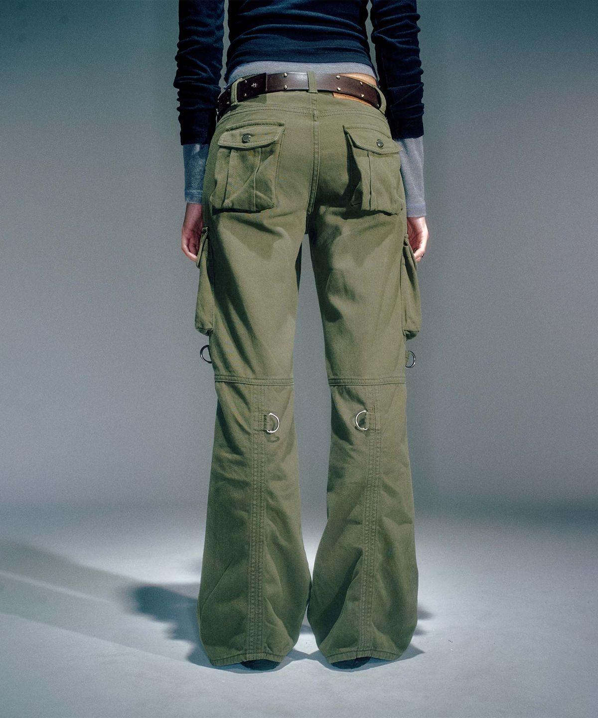 베이컨트 아카이브(VACANT ARCHIVE) WOMEN SCOTTIE SEMI BOOTS CUT PANTS KHAKI