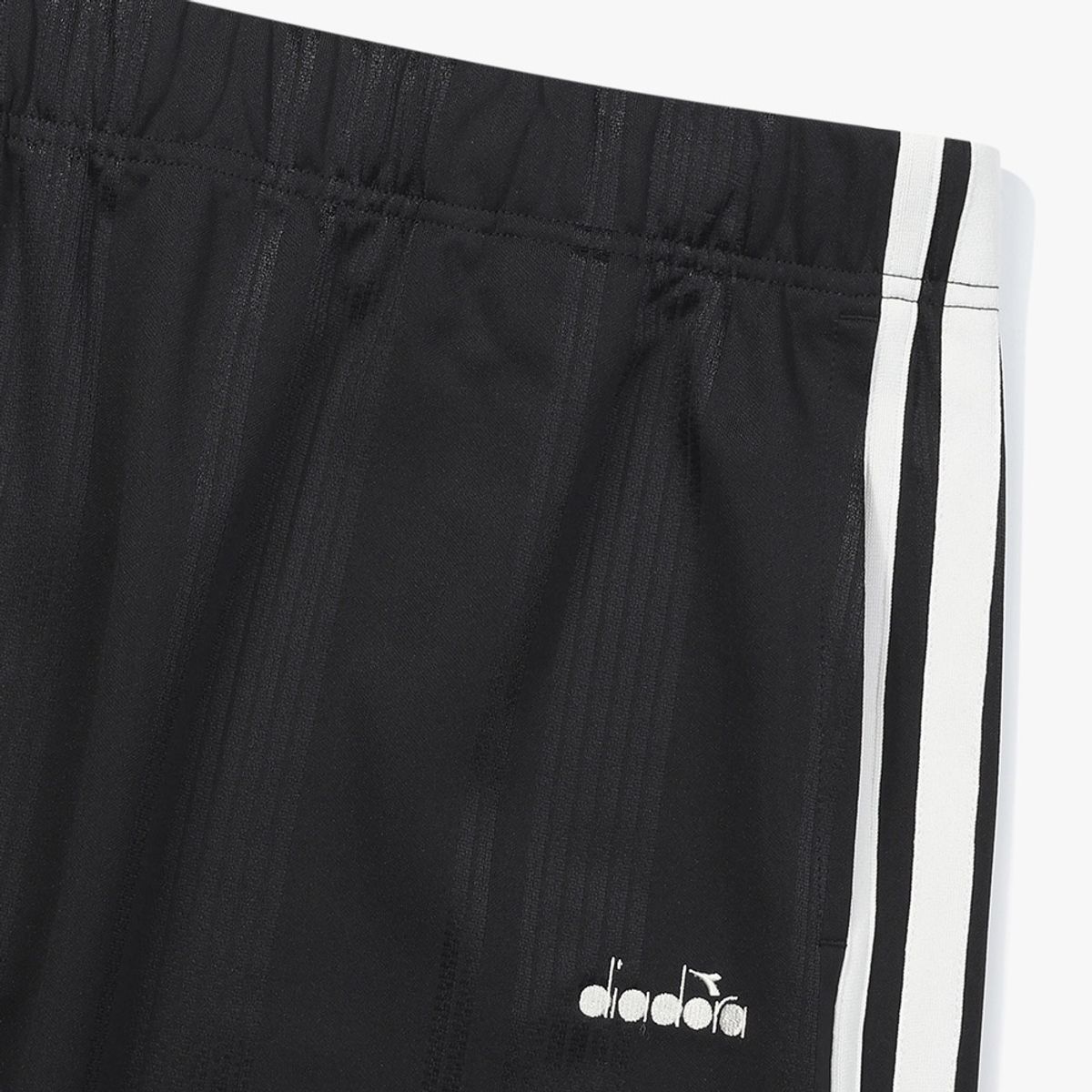 디아도라(diadora) 이지 에르미나 롱 스커트 BLACK