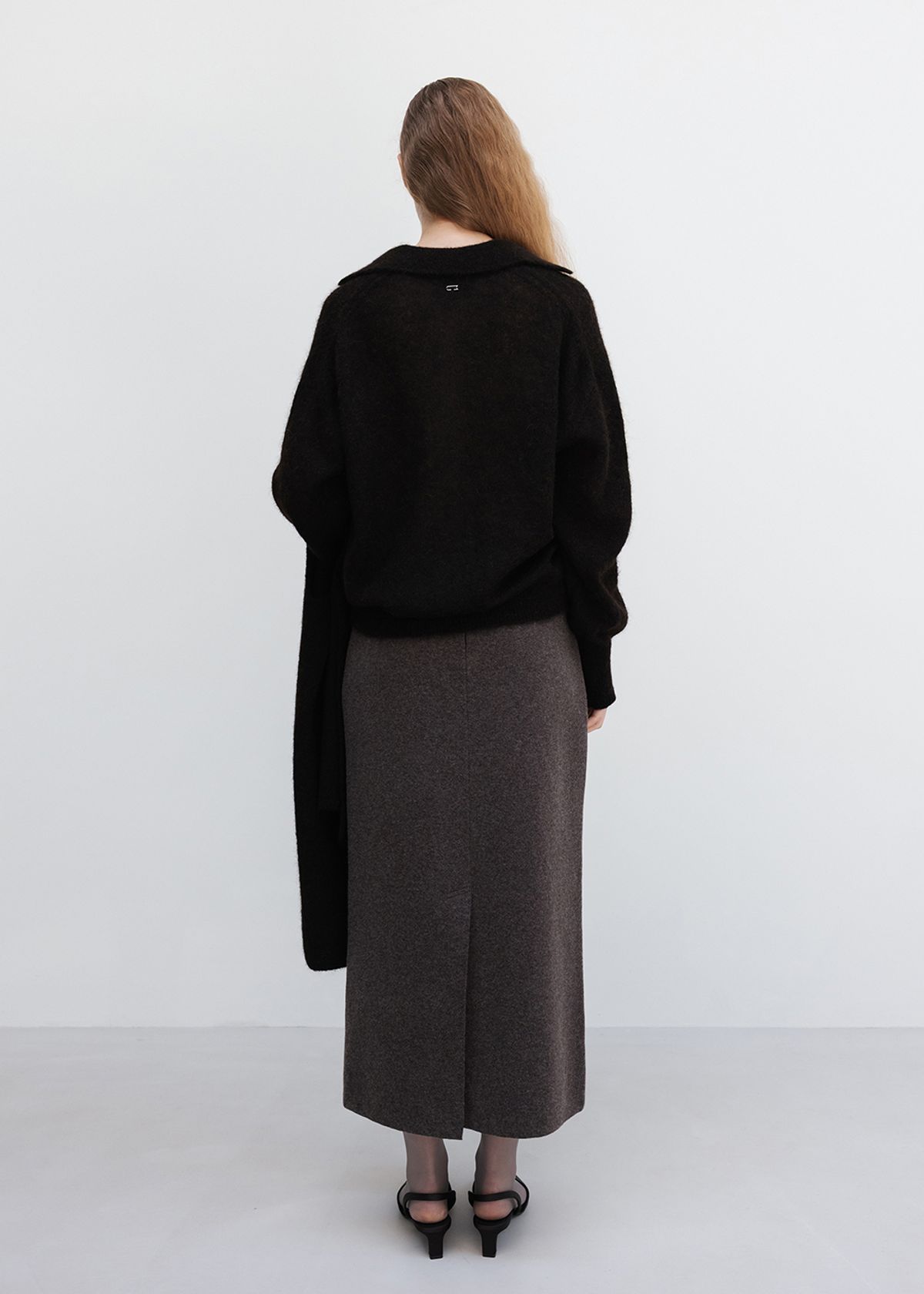 우마뭉(UMARMUNG) Wool Cashmere Double Faced Maxi Skirt_Taupe