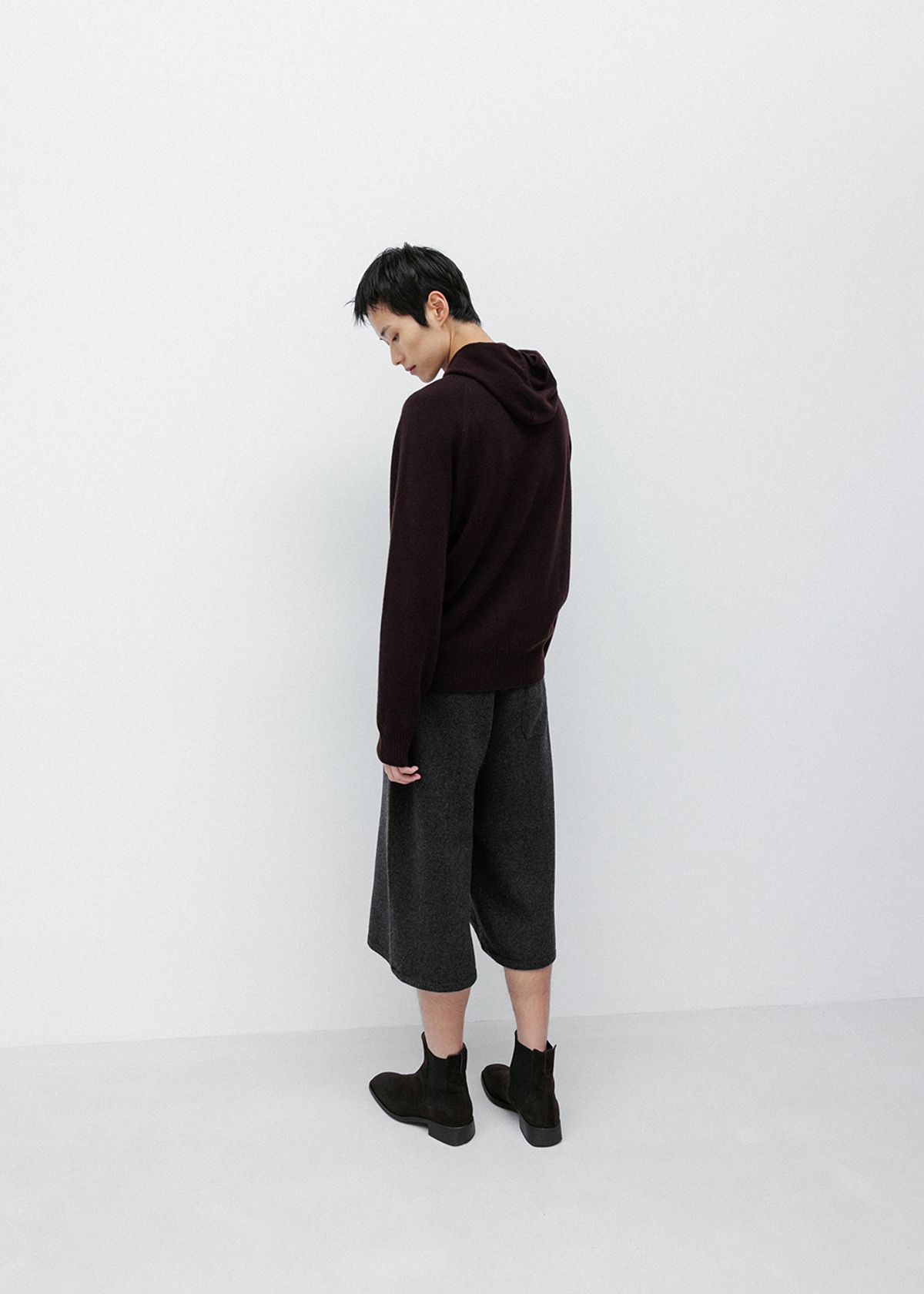 우마뭉(UMARMUNG) Super Fine Merino Wholegarment Bermuda Pants_Graphite
