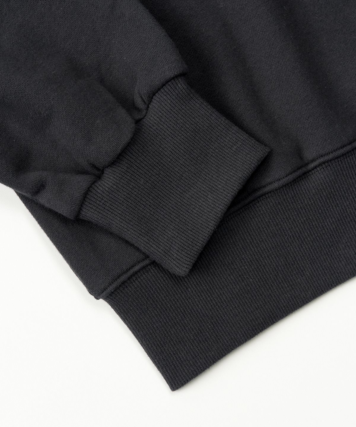 토피 우먼(TOFFEE WOMEN) W 빈티지 오프숄더 스웻 셔츠 (BLACK)