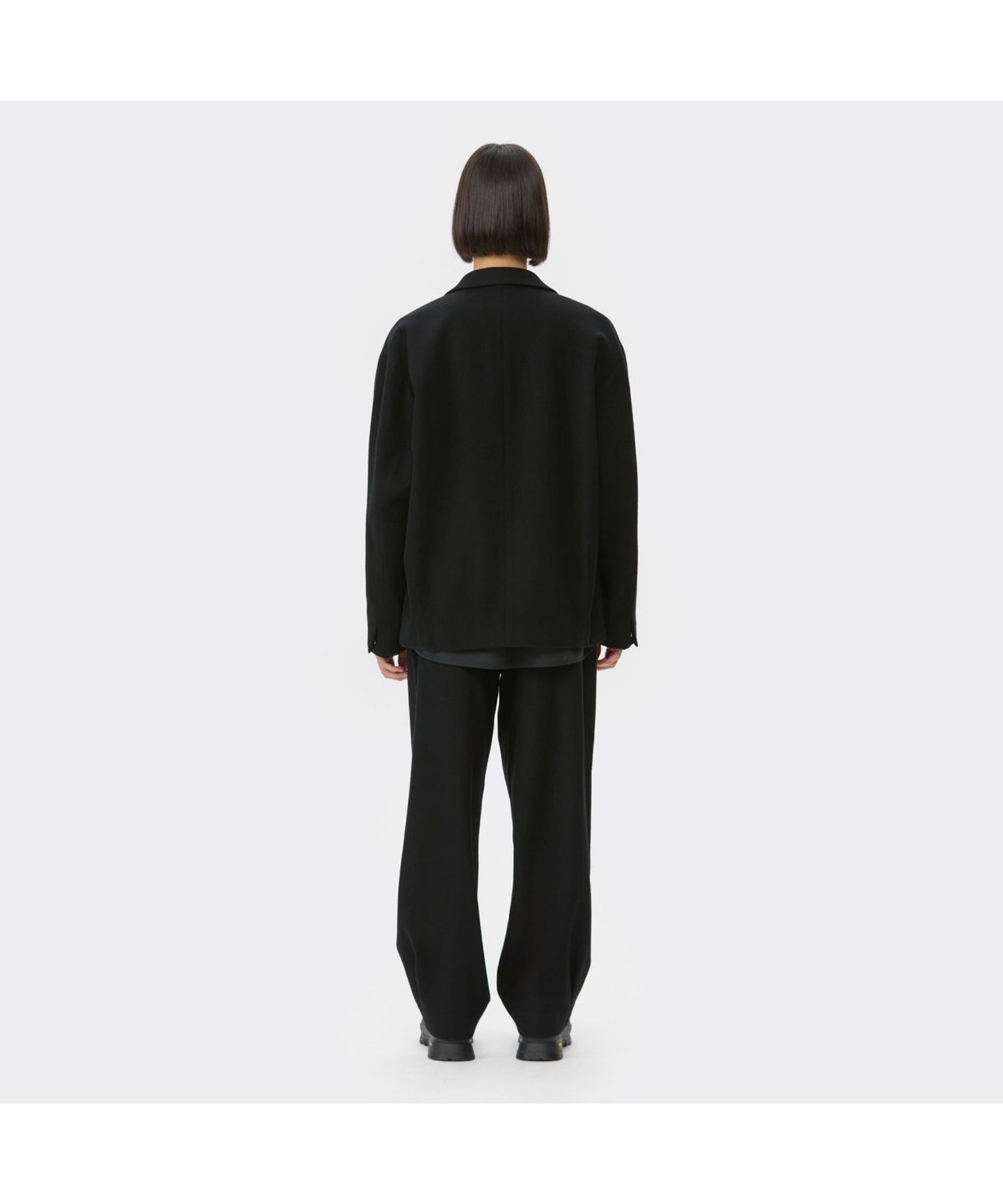 커스텀멜로우(CUSTOMELLOW) Black Tuck Detail Wool Jacket CWJAW25844BKX