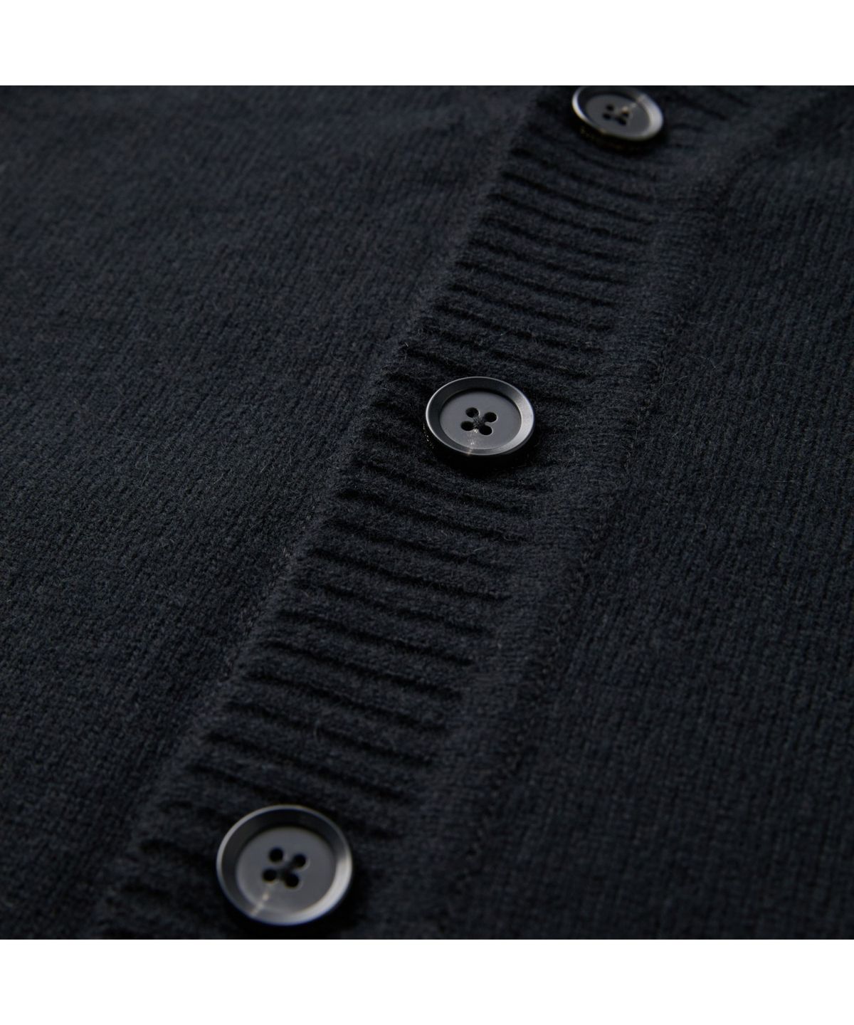 커스텀멜로우(CUSTOMELLOW) Black Raccoon Blended Cardigan CWWAW25701BKX