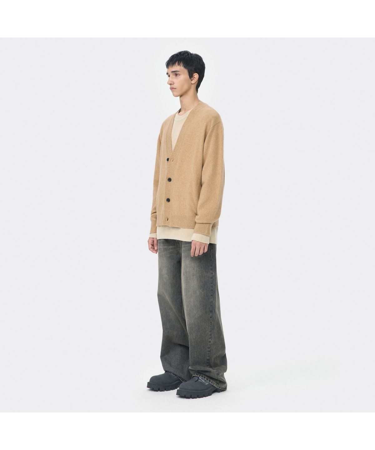 커스텀멜로우(CUSTOMELLOW) Camel Raccoon Blended Cardigan CWWAW25701CMX