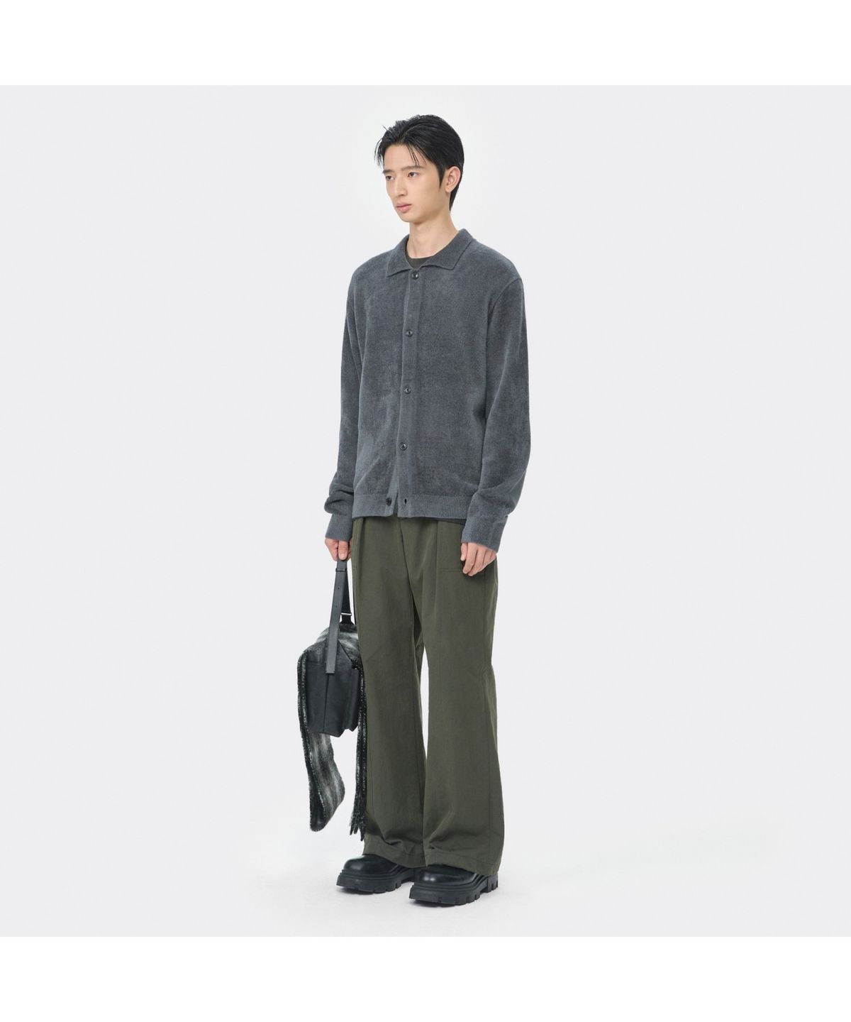 커스텀멜로우(CUSTOMELLOW) Grey Chenille Collar Cardigan CWWAW25712GYX