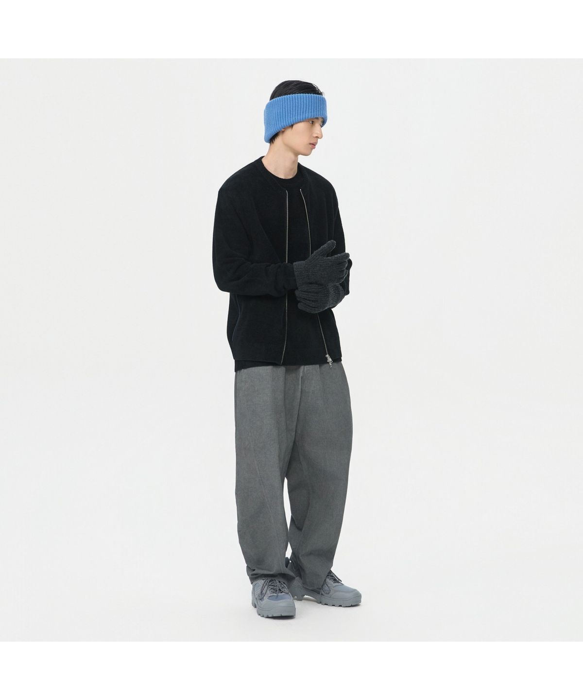 커스텀멜로우(CUSTOMELLOW) Black Chenille Round Zip Cardigan CWWAW25713BKX
