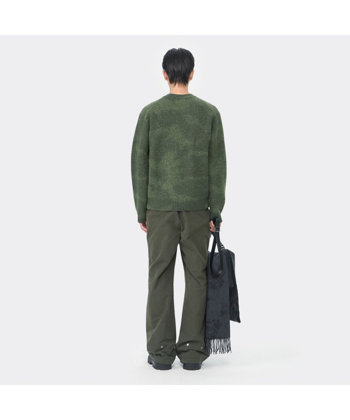 커스텀멜로우(CUSTOMELLOW) Green Stain Printed Round Neck Sweater CWWAW25803GRX