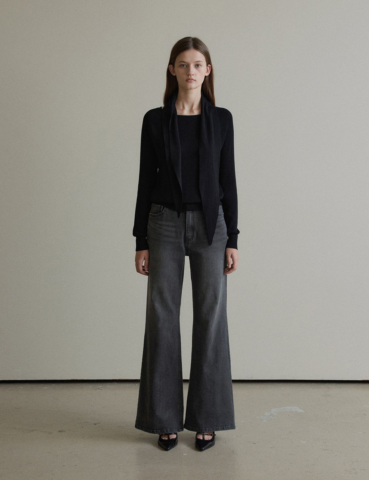 더엘로(THEELO) Bootcut Denim (Black)