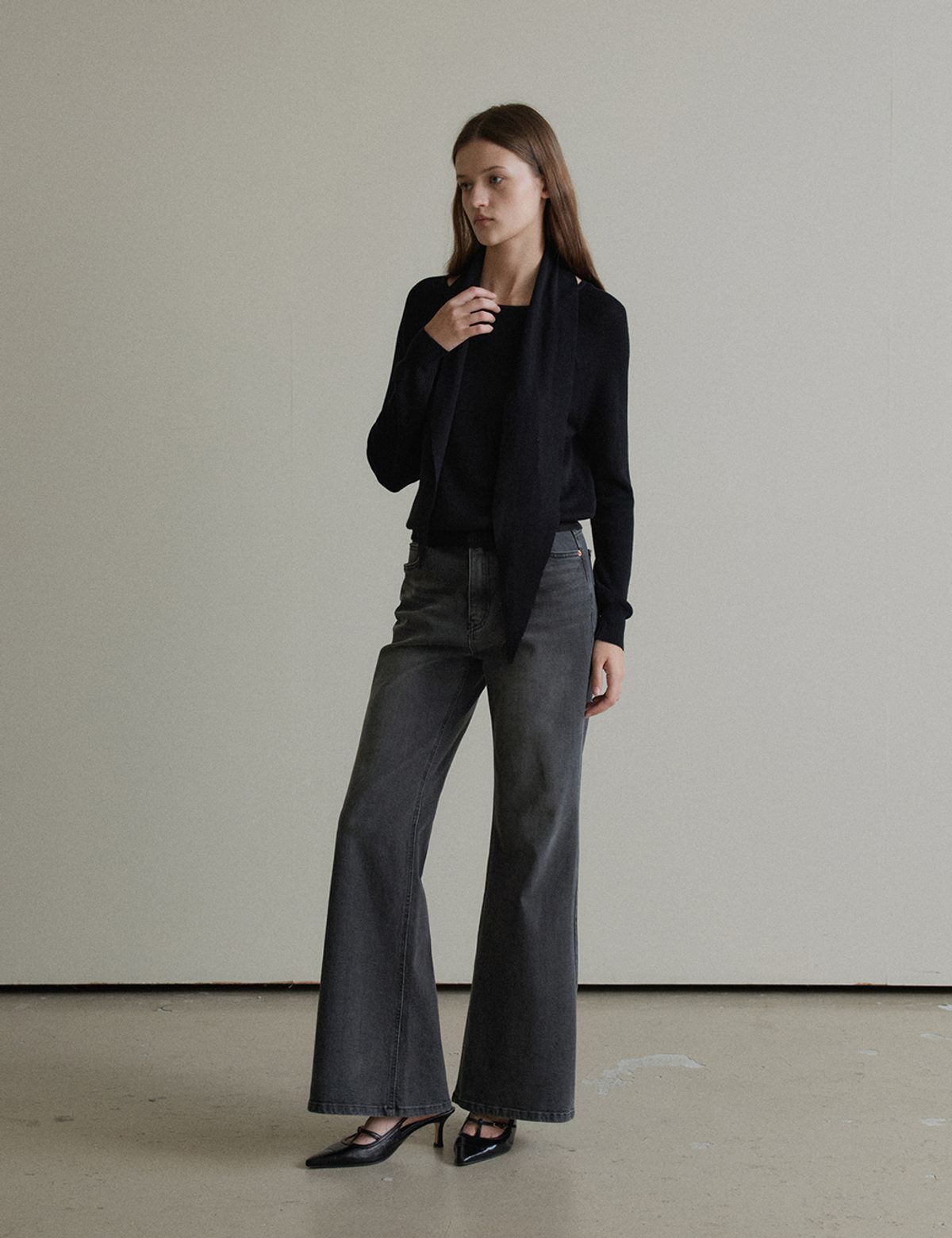더엘로(THEELO) Bootcut Denim (Black)