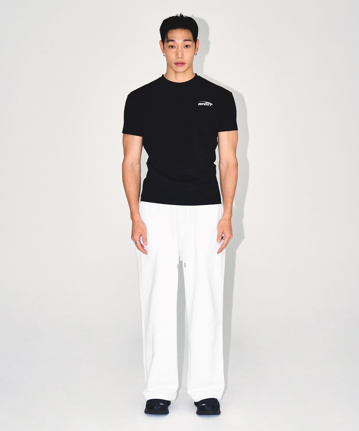 본투윈(BORN TO WIN) CHROME B SEMI WIDE PANTS [WHITE]