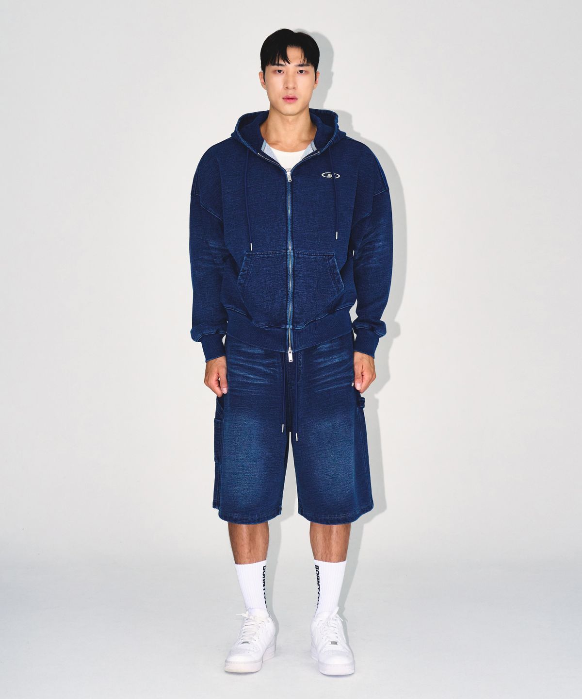 본투윈(BORN TO WIN) DENIM LIKE CARPENTER BERMUDA PANTS [MID DENIM]