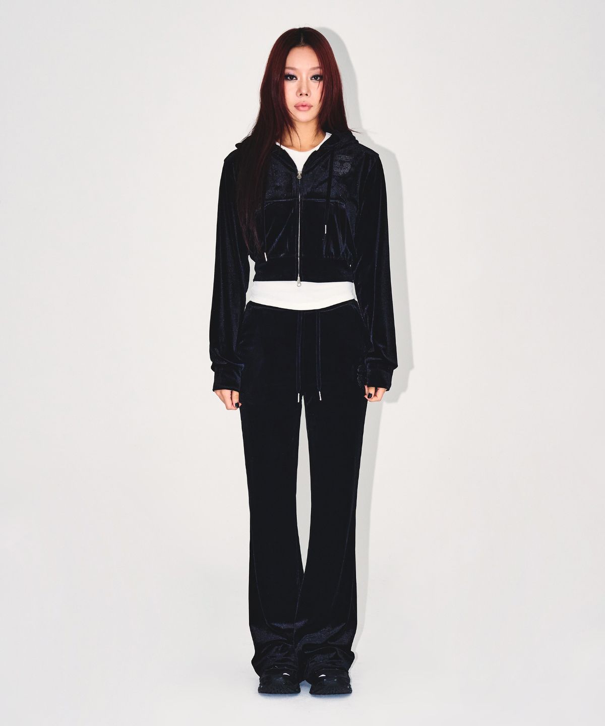 본투윈(BORN TO WIN) W DOUBLE B VELVET BOOTS CUT PANTS [BLACK]