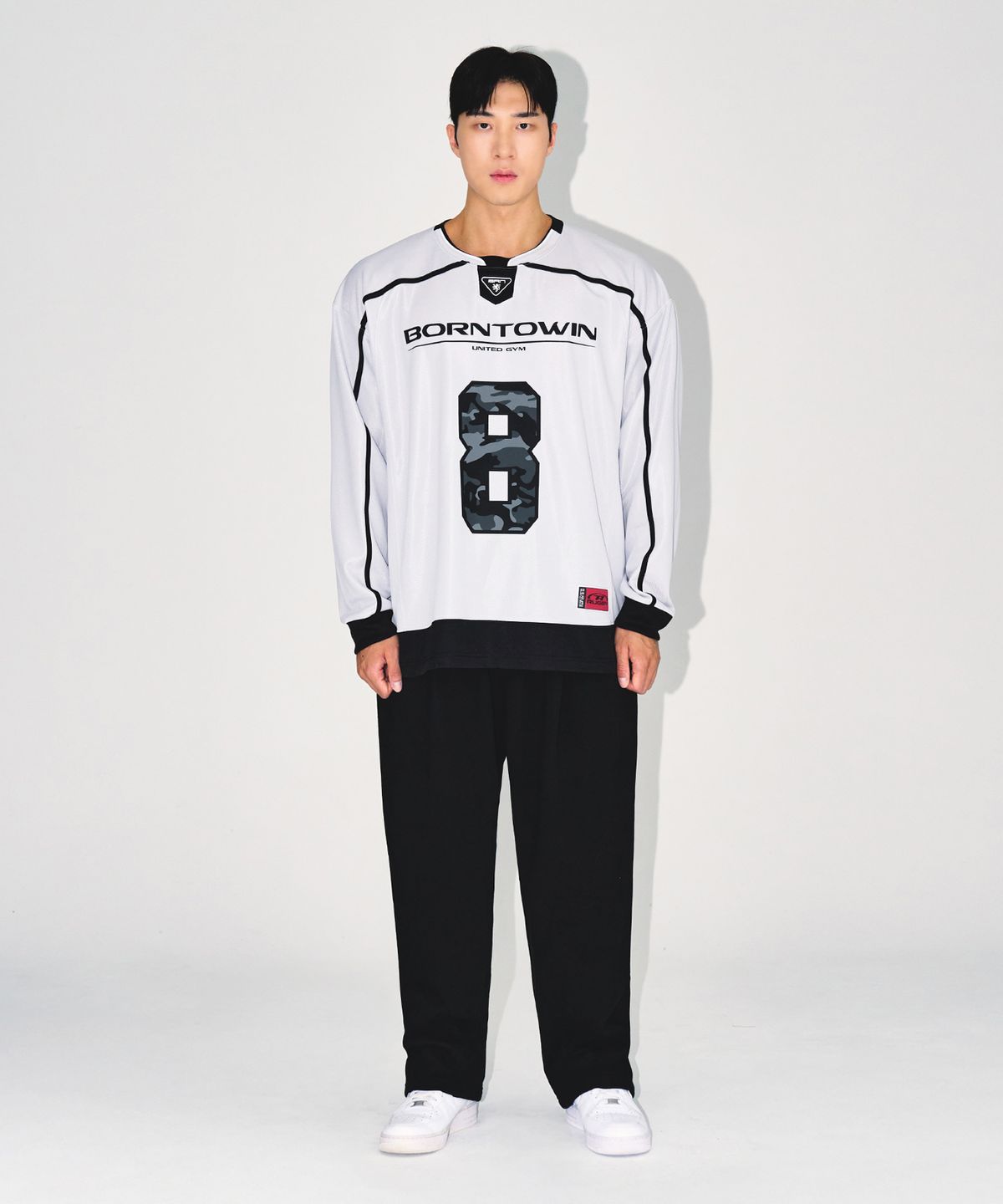 본투윈(BORN TO WIN) LINE TAPING RUGBY LONG SLEEVE [SILVER]