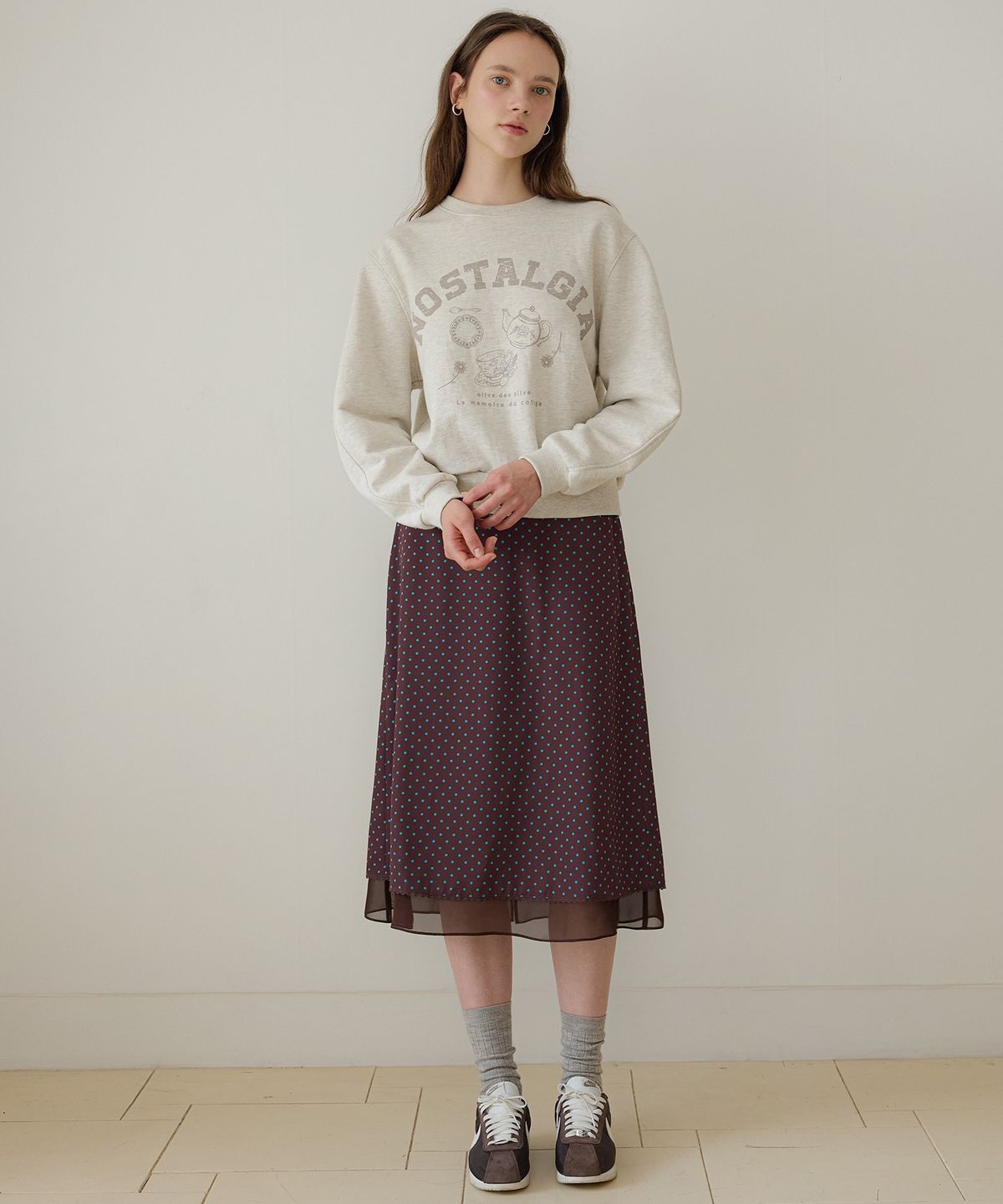 올리브 데 올리브(OLIVE DES OLIVE) 세미A라인 도트 스커트 OE5AS8130