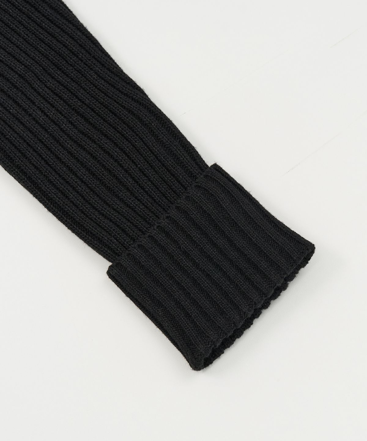 토피 우먼(TOFFEE WOMEN) W 니티드 슬리브 패디드 자켓 (BLACK)