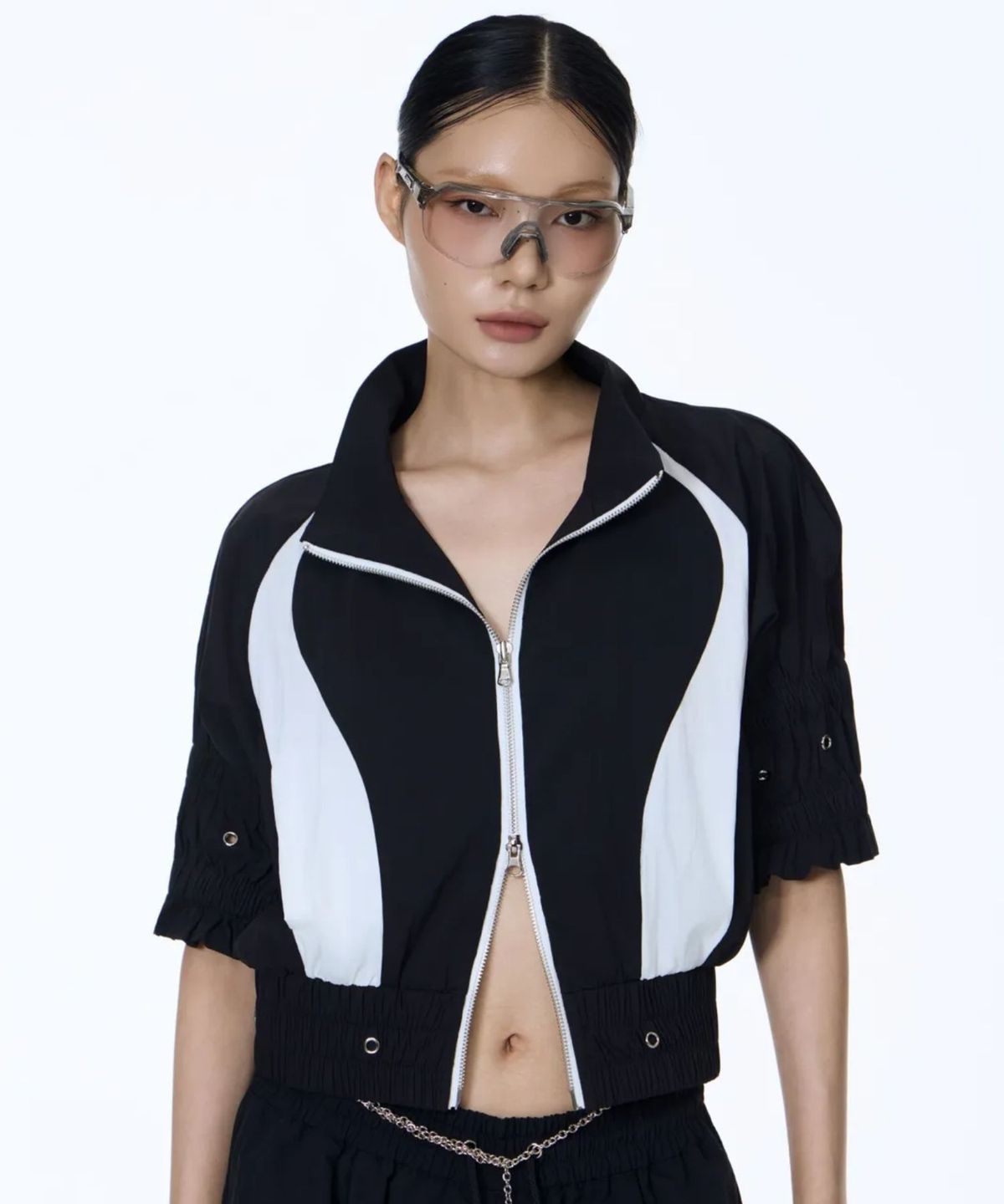칠 하나 투 구육(71TO96) Goryeo Celadon Line Zip-up Jumper (Black)