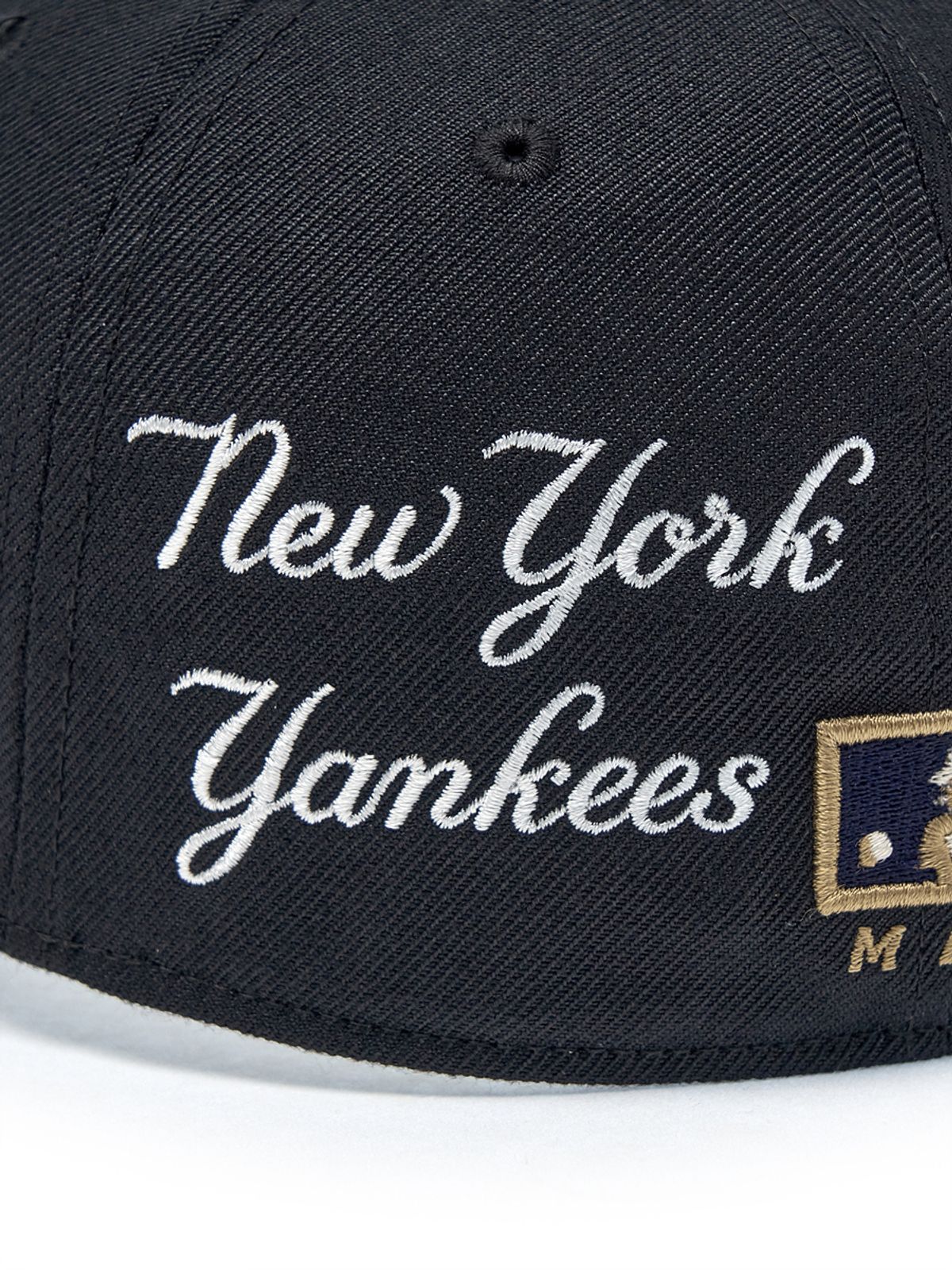 엠엘비(MLB) 시그니처 패치 스트럭쳐 볼캡 NY (Black)