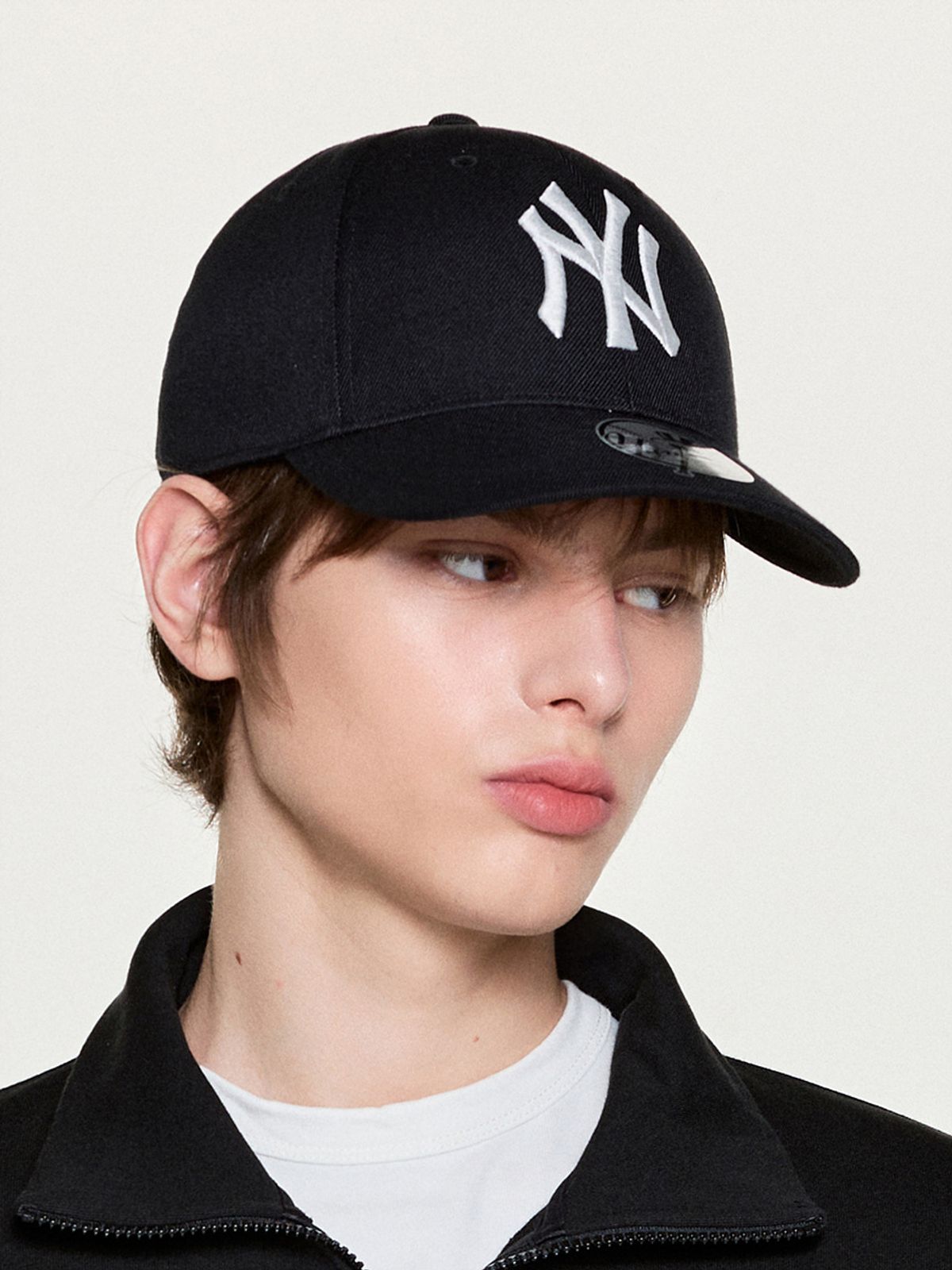 엠엘비(MLB) 시그니처 패치 스트럭쳐 볼캡 NY (Black)