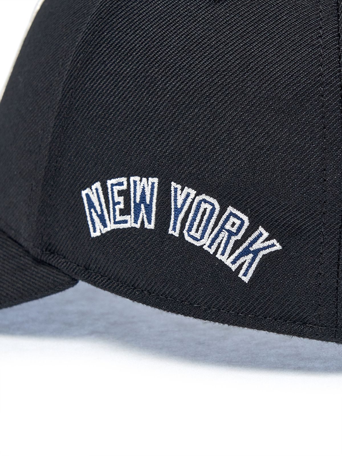 엠엘비(MLB) 시그니처 스트럭쳐 볼캡 NY (Black)