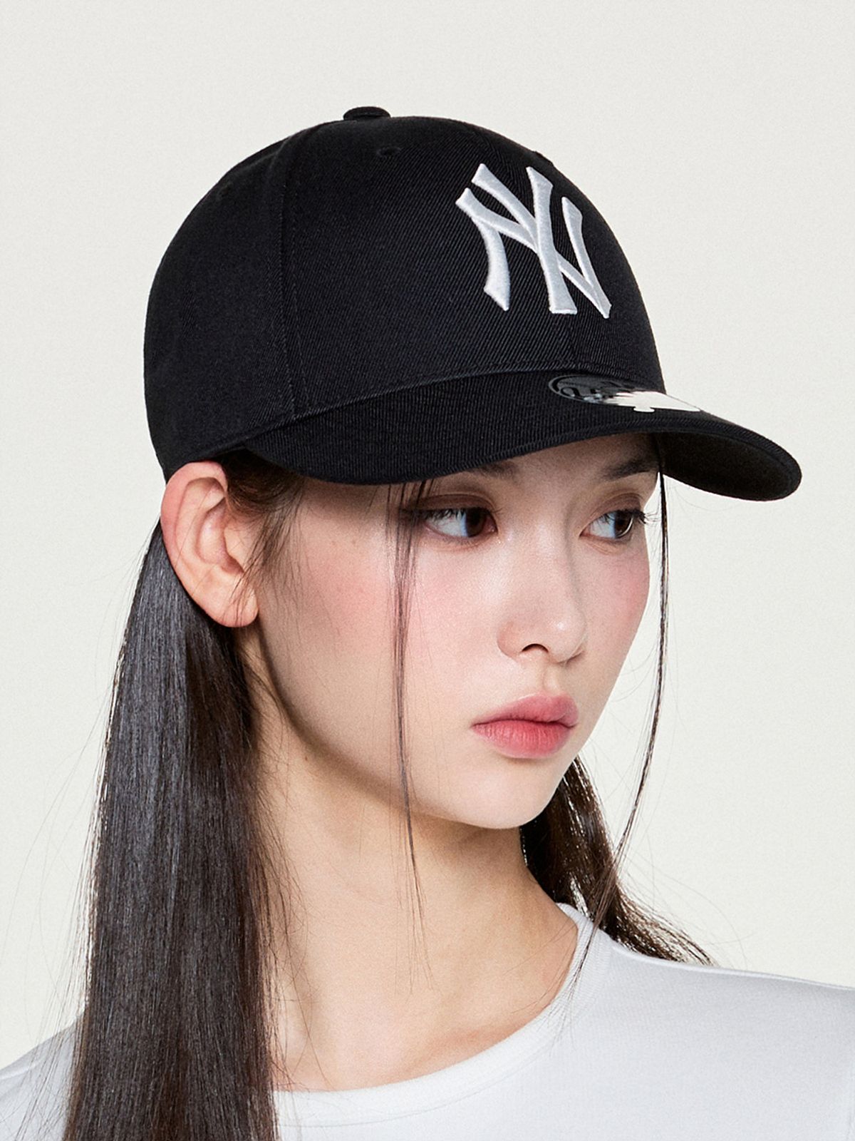 엠엘비(MLB) 시그니처 스트럭쳐 볼캡 NY (Black)