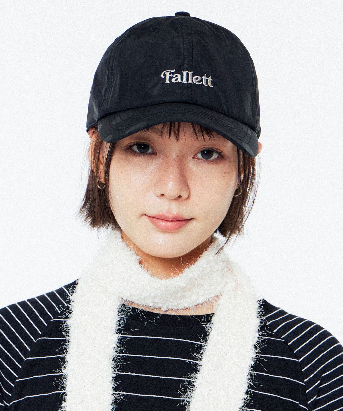 팔렛(FALLETT) 빅도트 볼캡 블랙