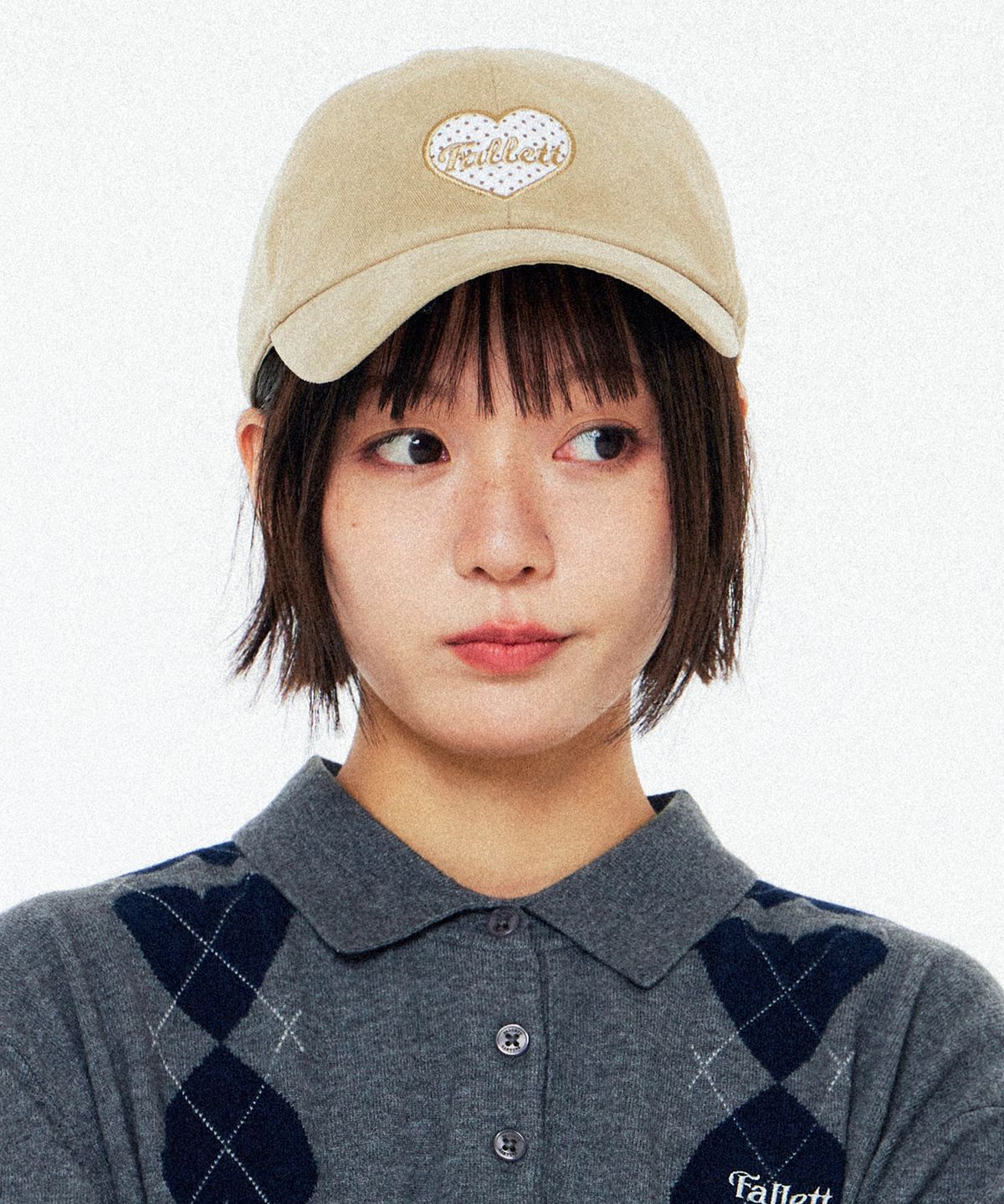 팔렛(FALLETT) 도트 하트 로고 타이포 볼캡 베이지
