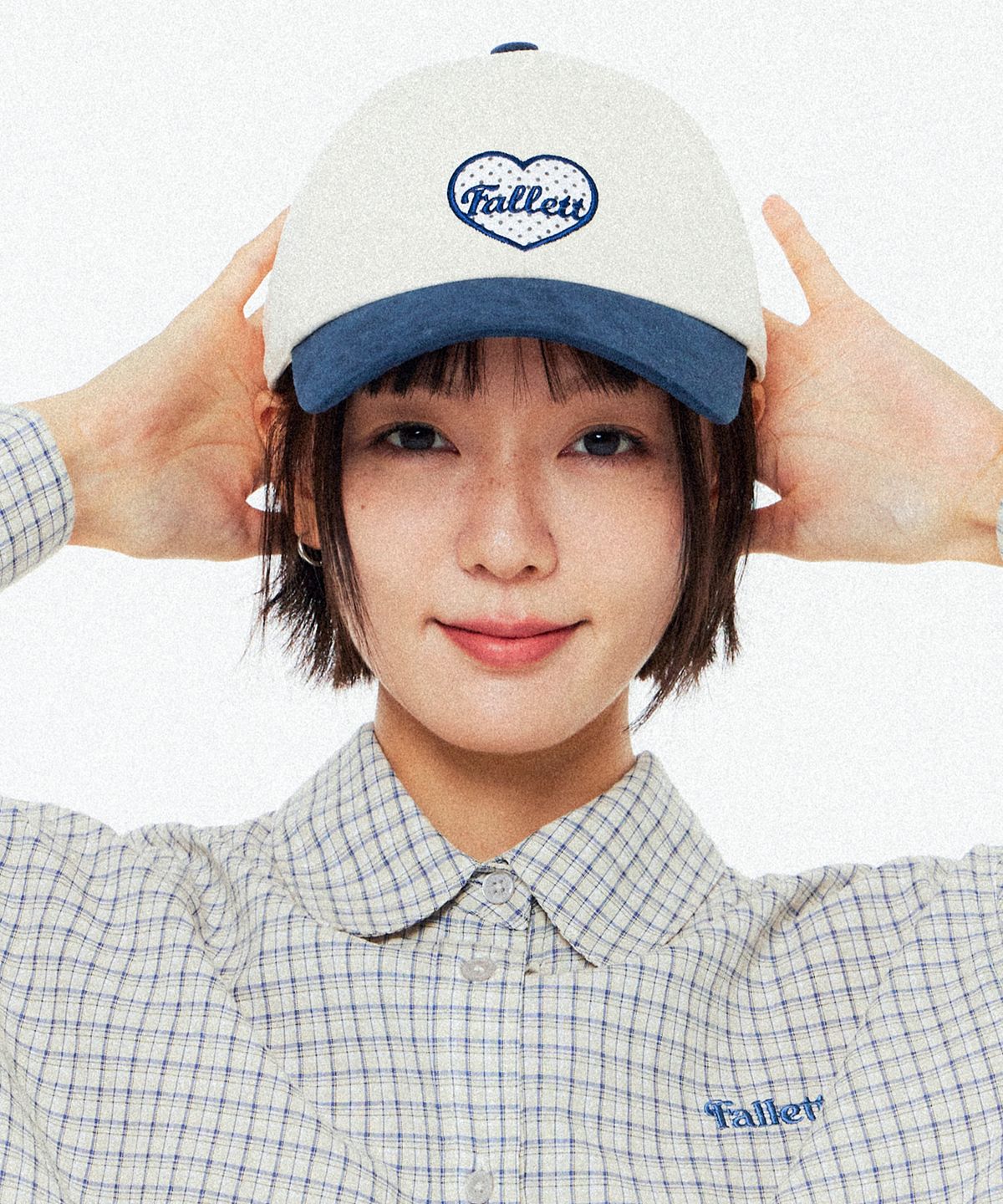 팔렛(FALLETT) 도트 하트 로고 타이포 볼캡 네이비