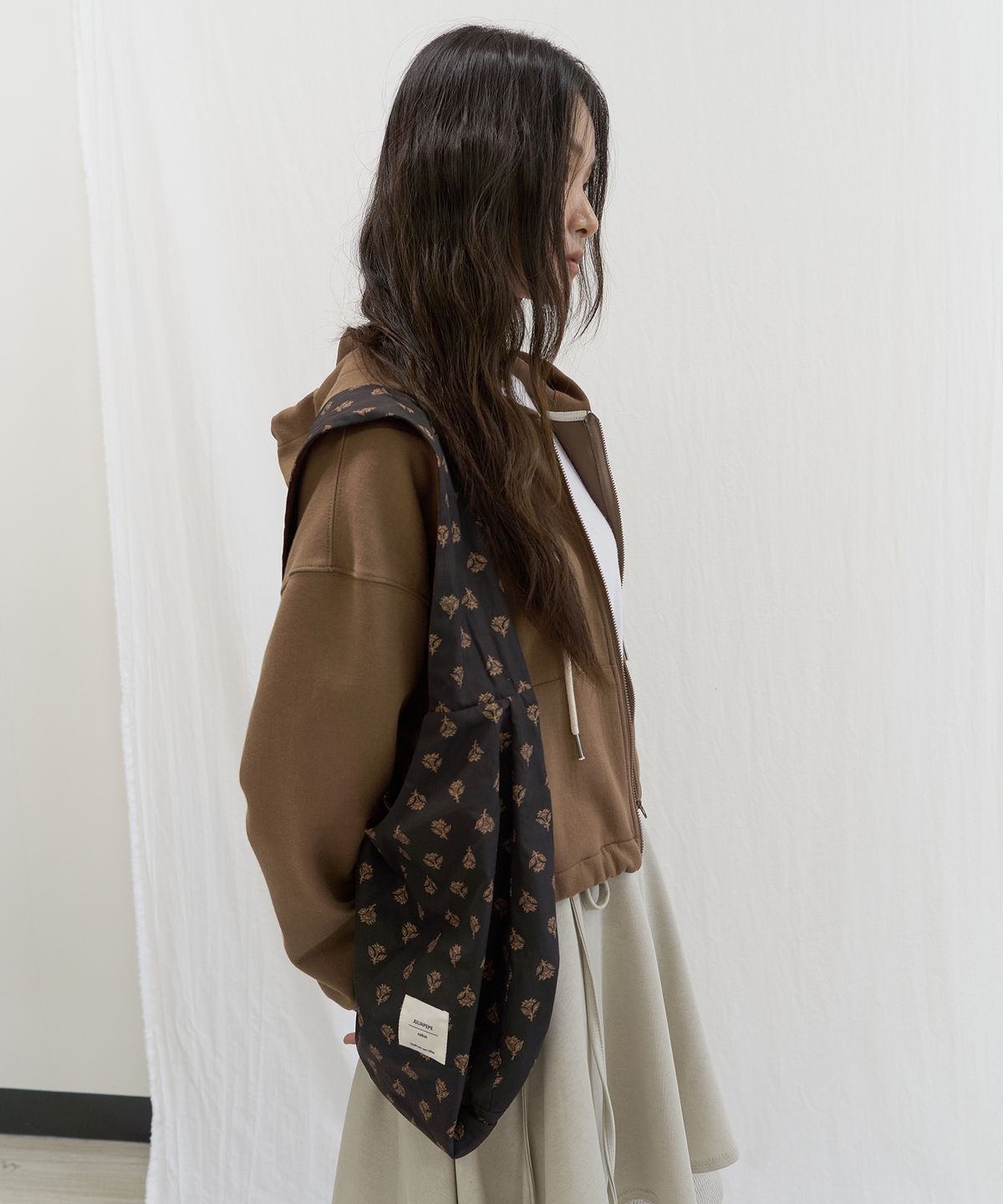 줄리아페페(JULIAPEPE) Reversible Suede Bag (Brown)