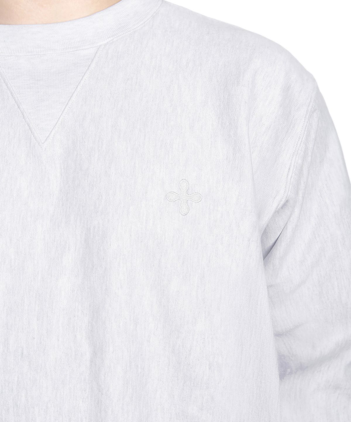 로익(LOIC) 여운 스웨트셔츠_LIGHT GRAY