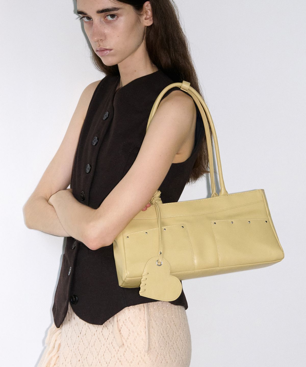 페넥(FENNEC) BASH CHARM BAG - SOFT OLIVE