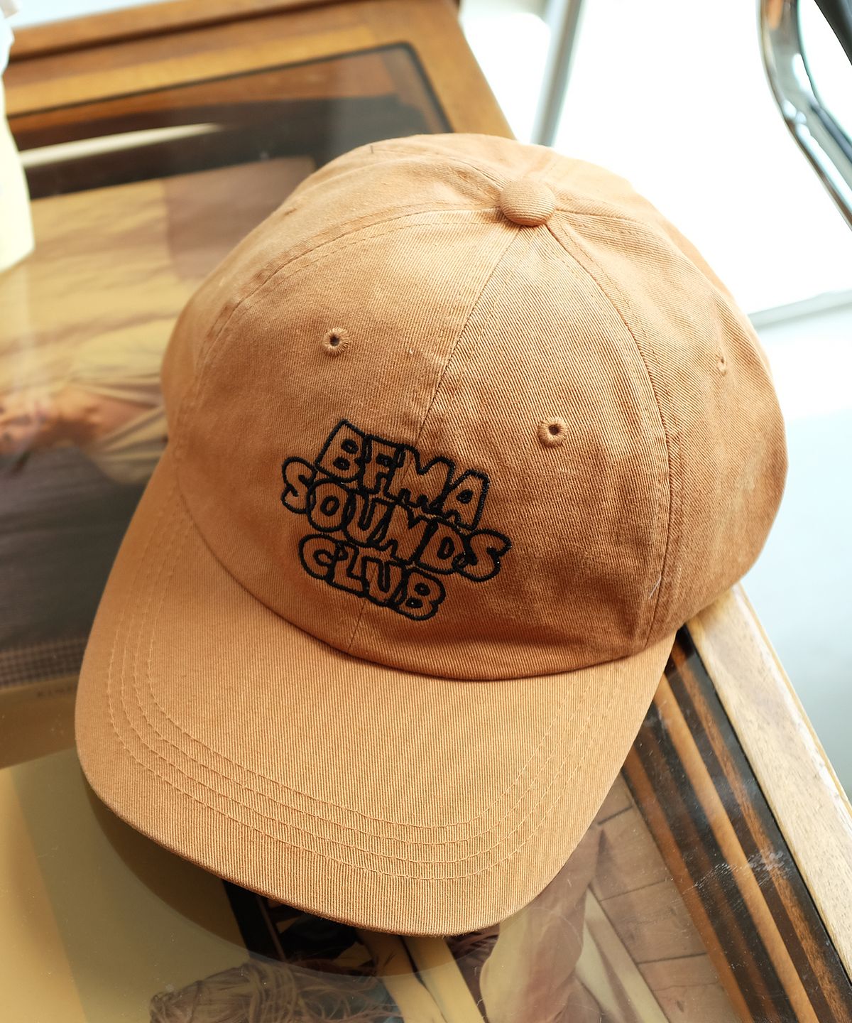 벌룬프렌즈(BALLOON FRIENDS) BFMA Sounds Club 워싱 볼캡 카멜