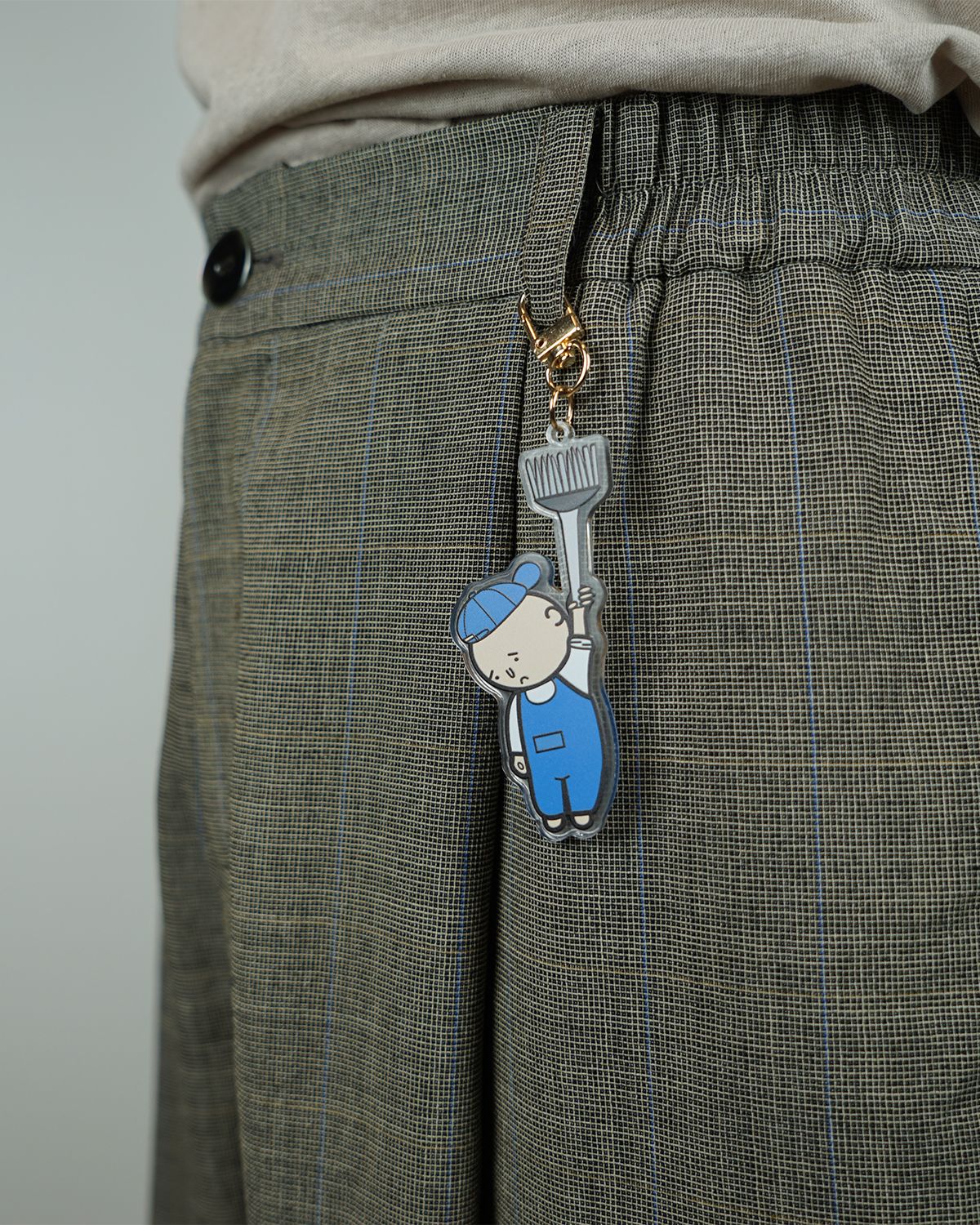 와이쏘씨리얼즈(WHYSOCEREALZ) Work is Stressful key-ring (janitor)