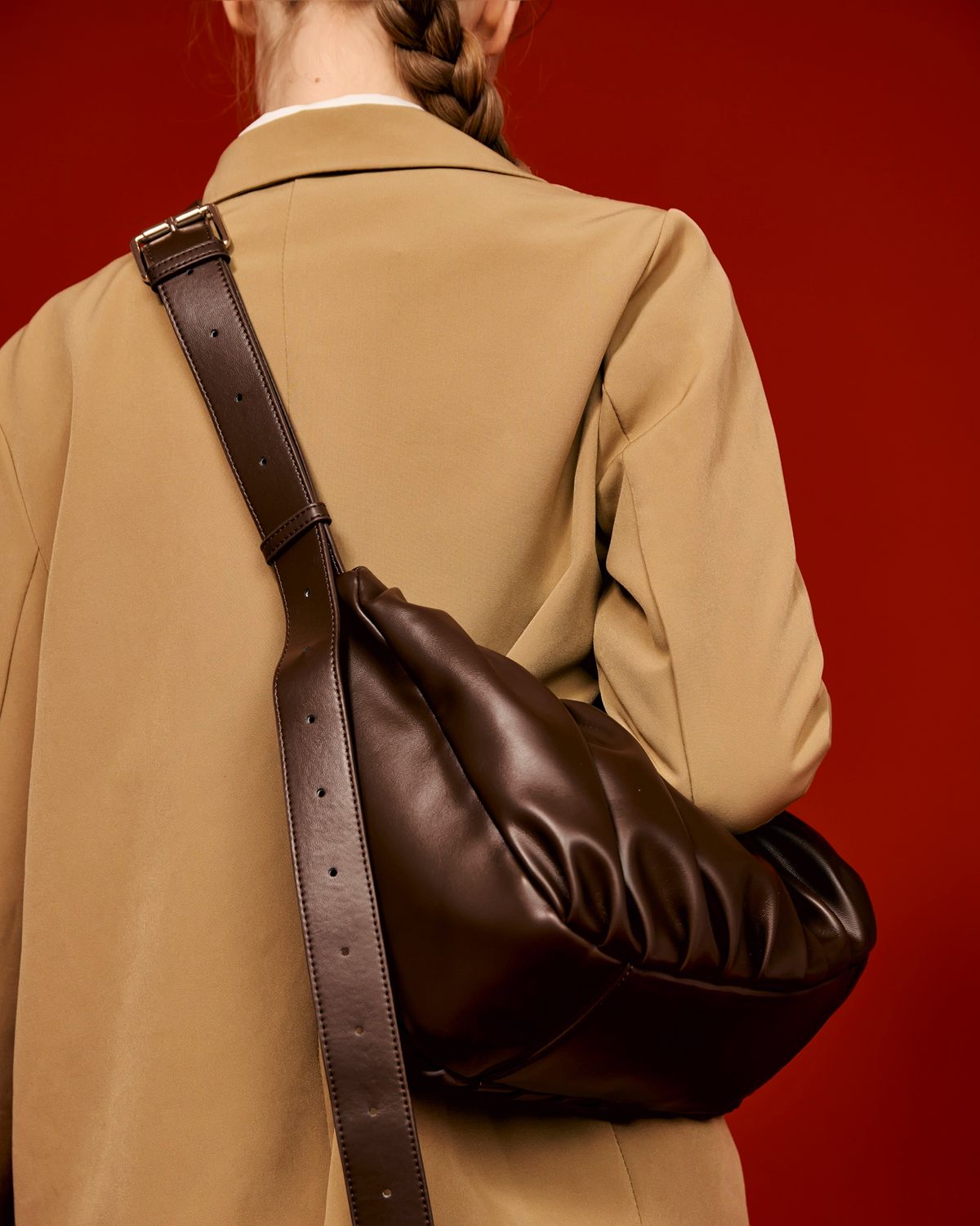 굿토드즈(GOODTOTES) Leather Croissant 2way Cross Bag - Espresso